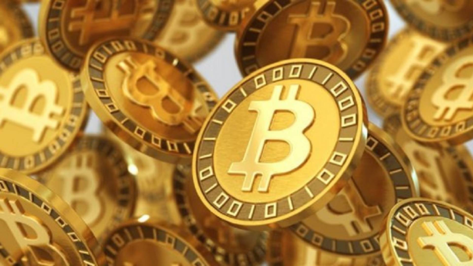 بتكوين تقفز بنحو 11% لتصل قرب مستوى الـ40 ألف دولار