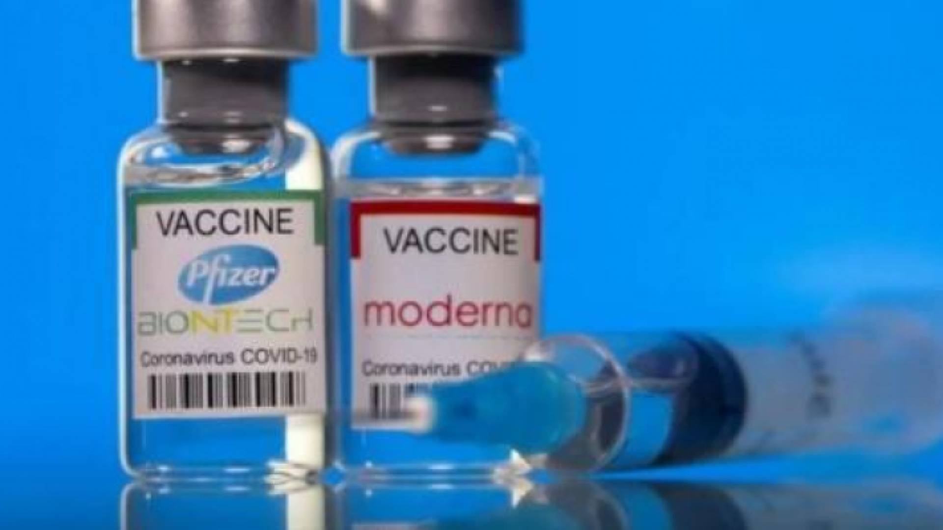 استرازينيكا وفايزر