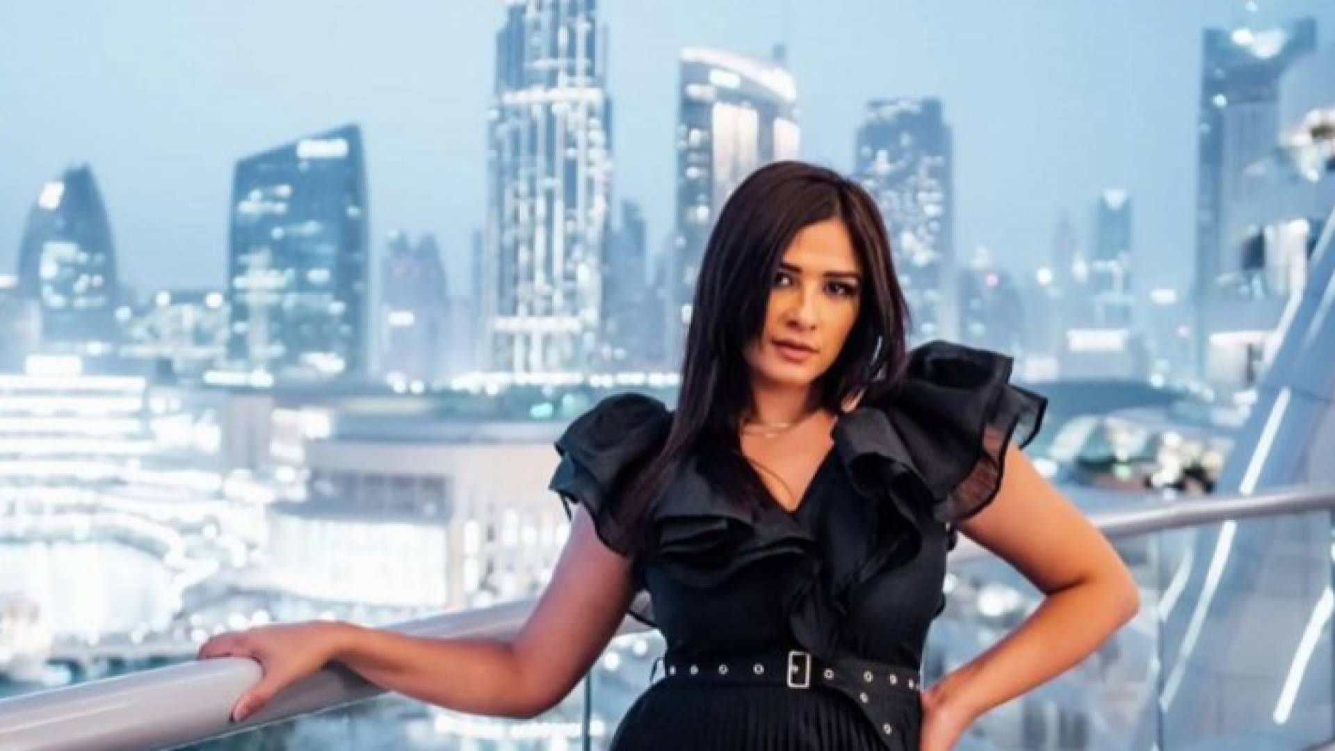 ياسمين عبدالعزيز