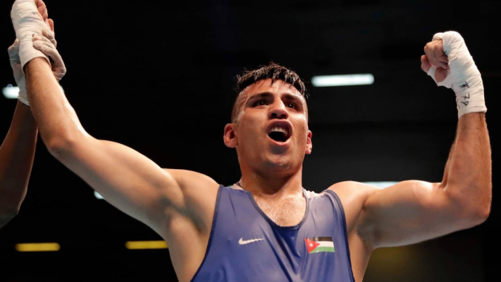 لاعب المنتخب الوطني للملاكمة حسين عشيش