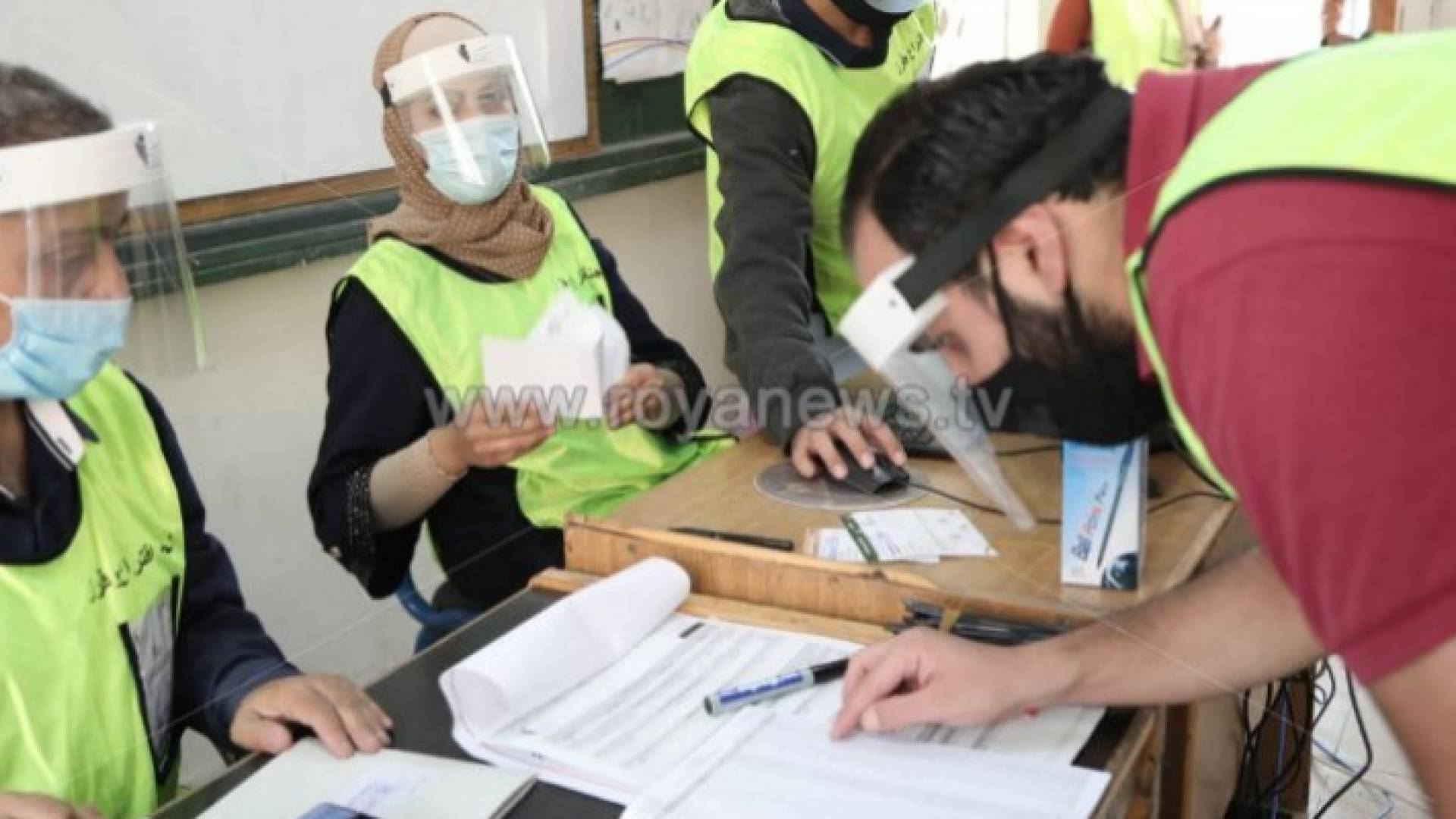 خلال إجراء الانتخابات النيابية - أرشيفية