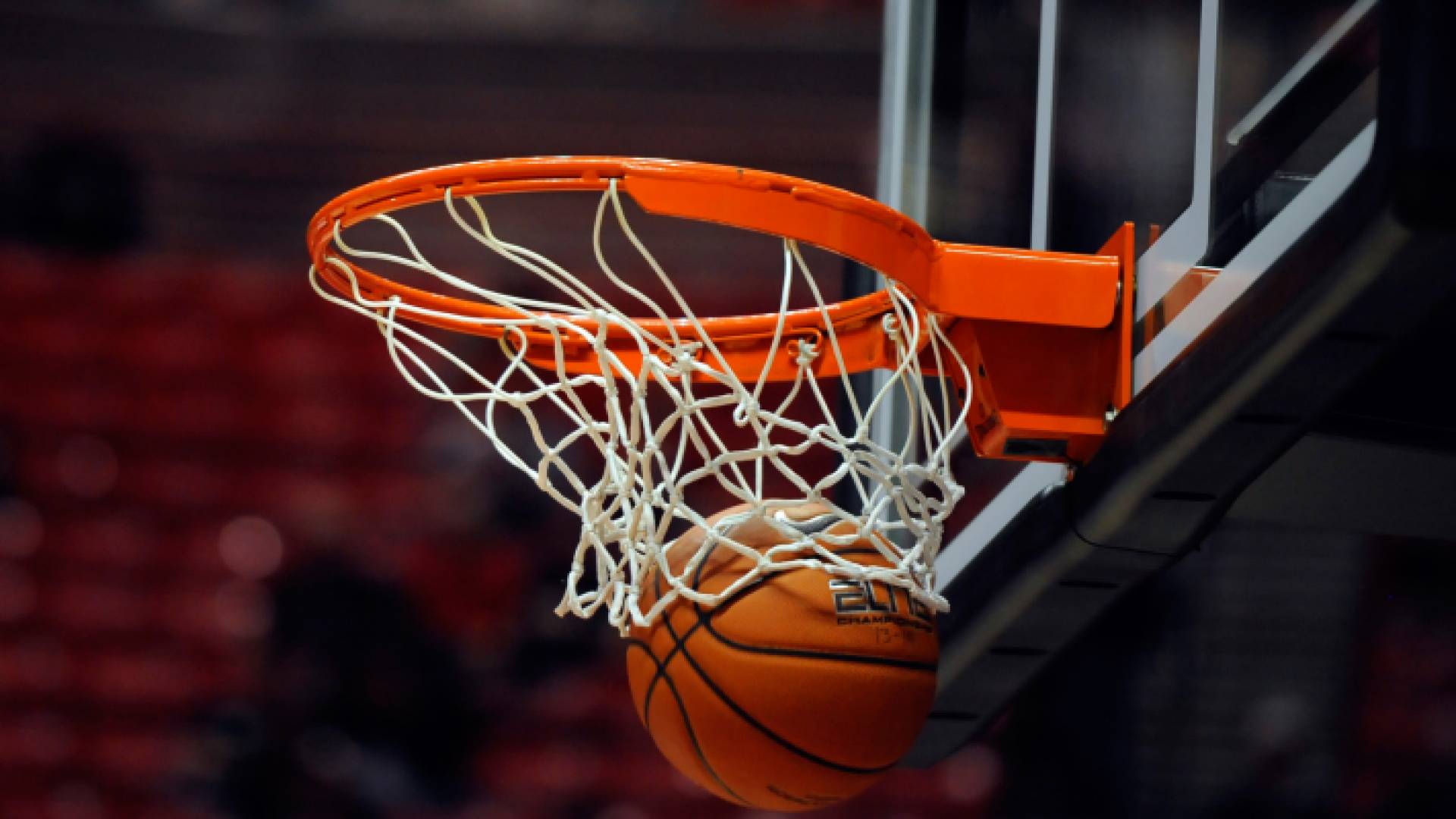 كرة سلة في الحلقة - تعبيرية