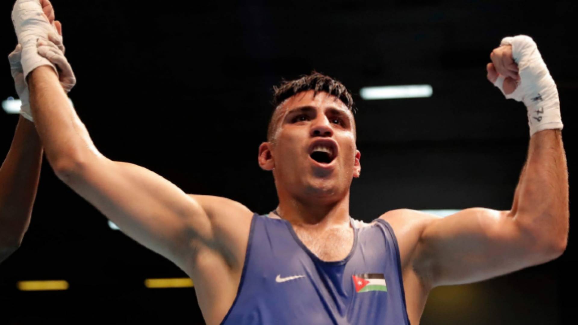 لاعب المنتخب الوطني للملاكمة حسين عشيش