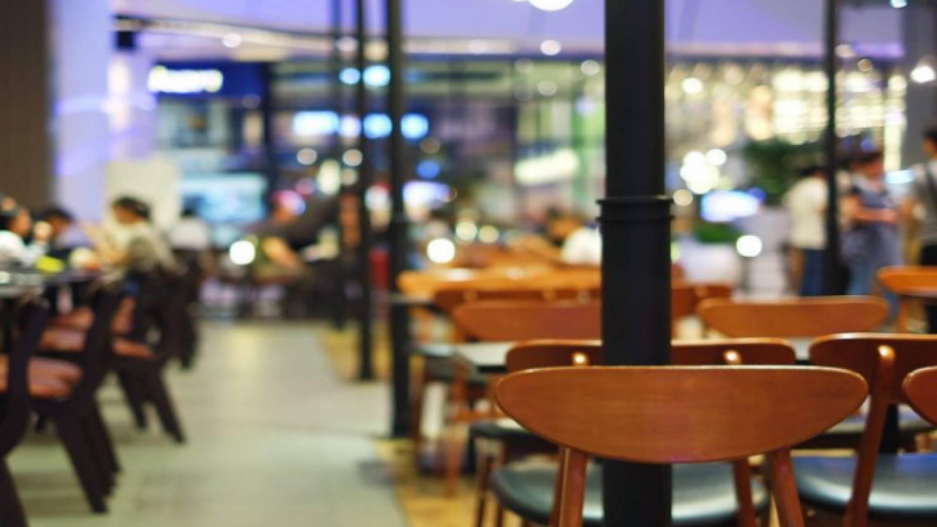 أحد المطاعم