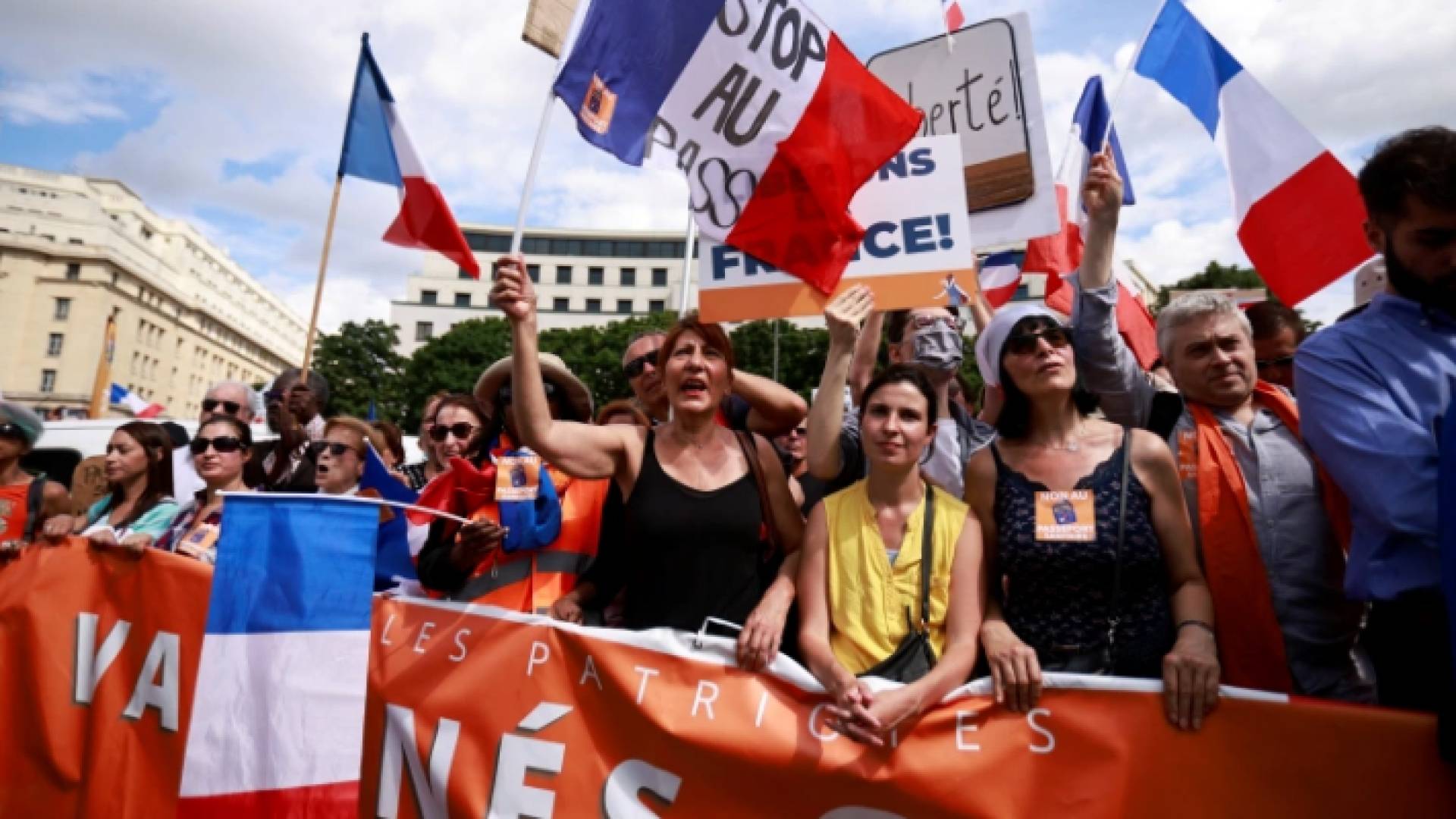 تظاهرات حاشدة في فرنسا