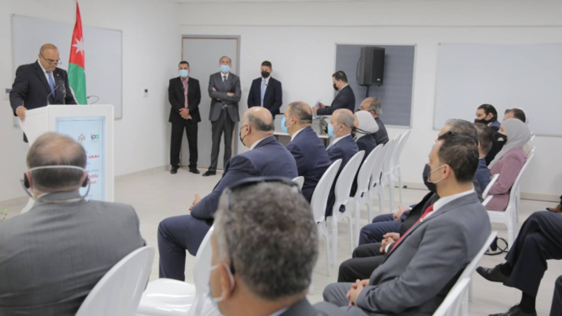 خلال رعاية الخصاونة لافتتاح تجديد وتطوير مبنى معهد الإدارة العامة