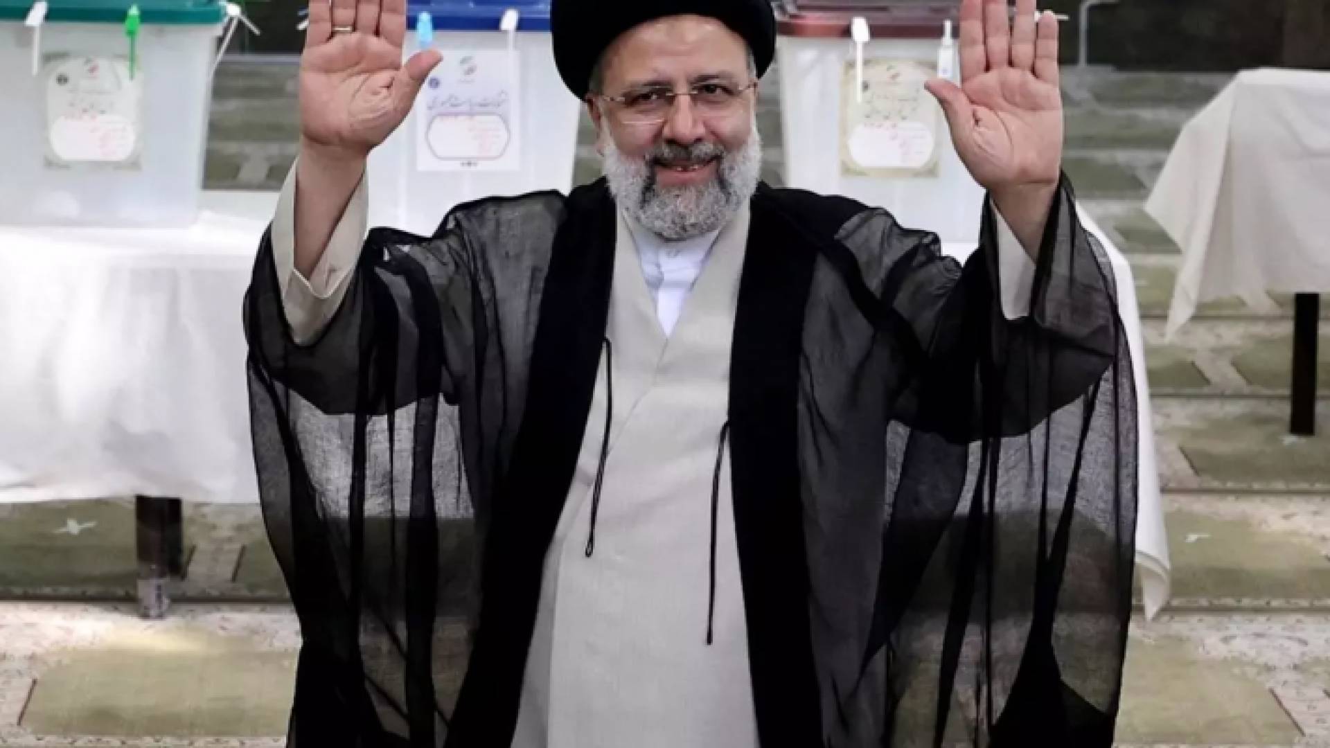 خامنئي ينصب ابراهيم رئيسي رئيسا للجمهورية الإسلامية