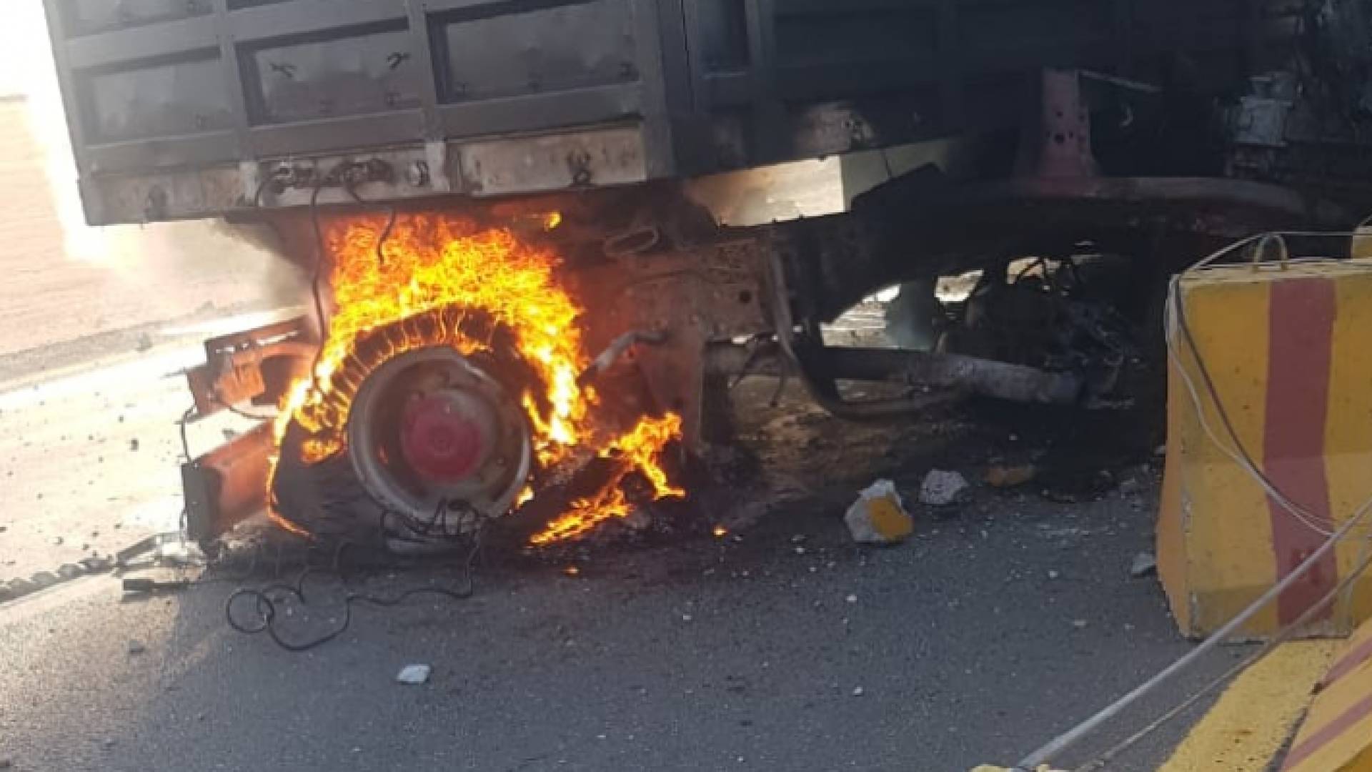 إصابة أردني بجروح خطرة باحتراق شاحنته في السعودية