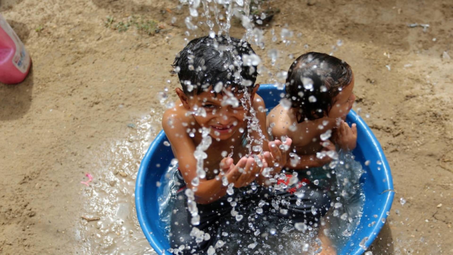 درجات الحرارة أعلى من معدلها السنوي العام بحدود 8 درجات مئوية