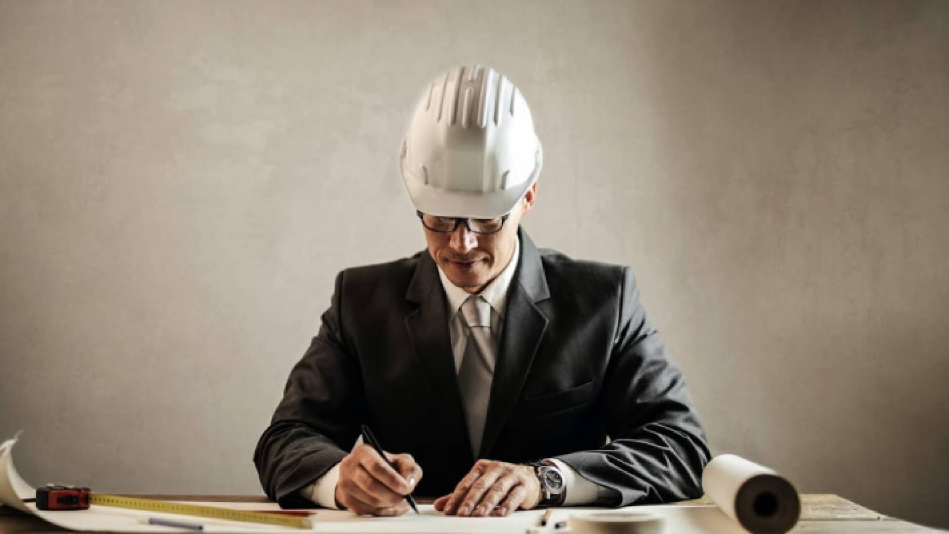 مهندس - تعبيرية