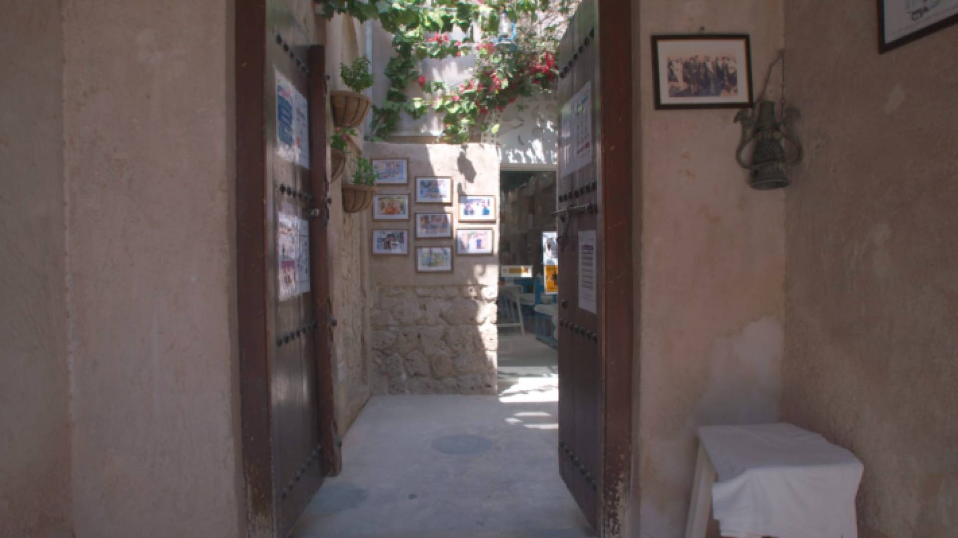 منزل عمره 100 عام يتحول إلى "حديقة سرية" ستثير فضولك