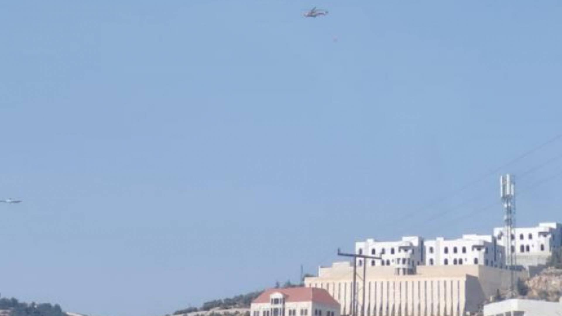 مراسل رؤيا: عمليات إخماد حريق شب في محافظة إربد مستمرة