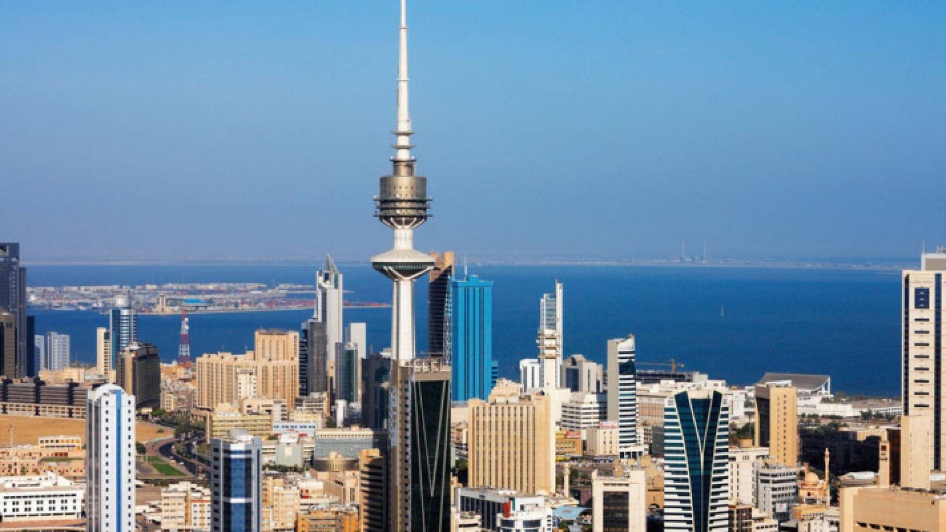 الكويت تسجل عجزا ماليا مقداره 35.5 مليار دولار