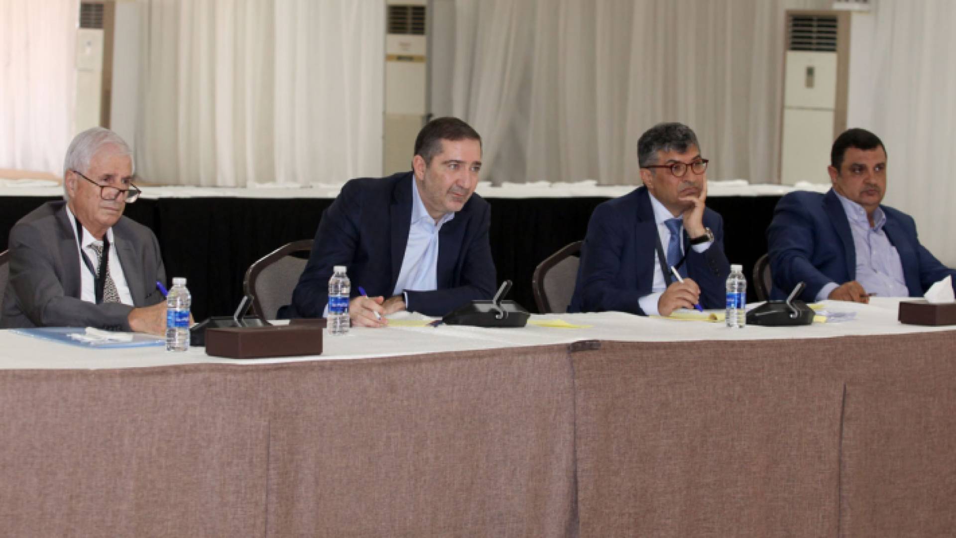 الرفاعي يلتقي ممثلين عن أبناء البادية الوسطى