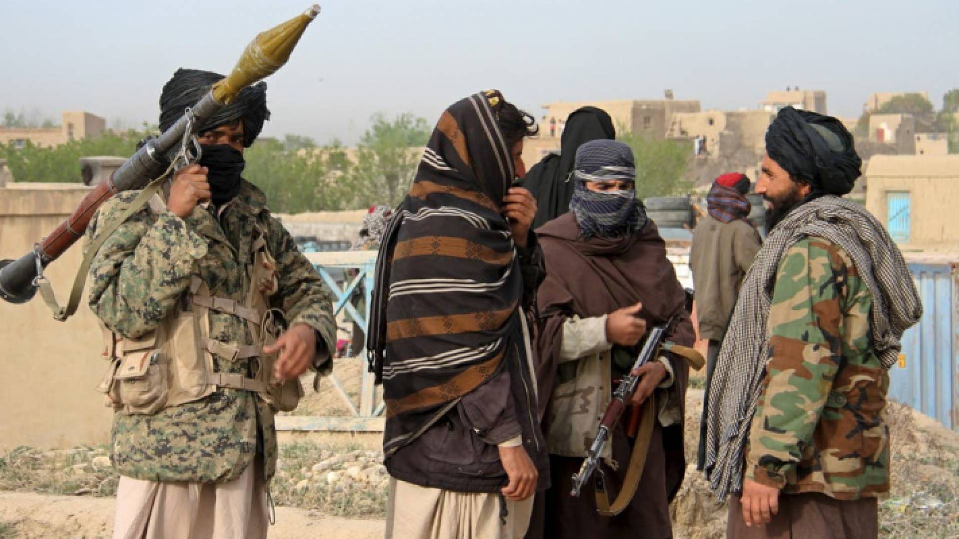 عناصر من طالبان