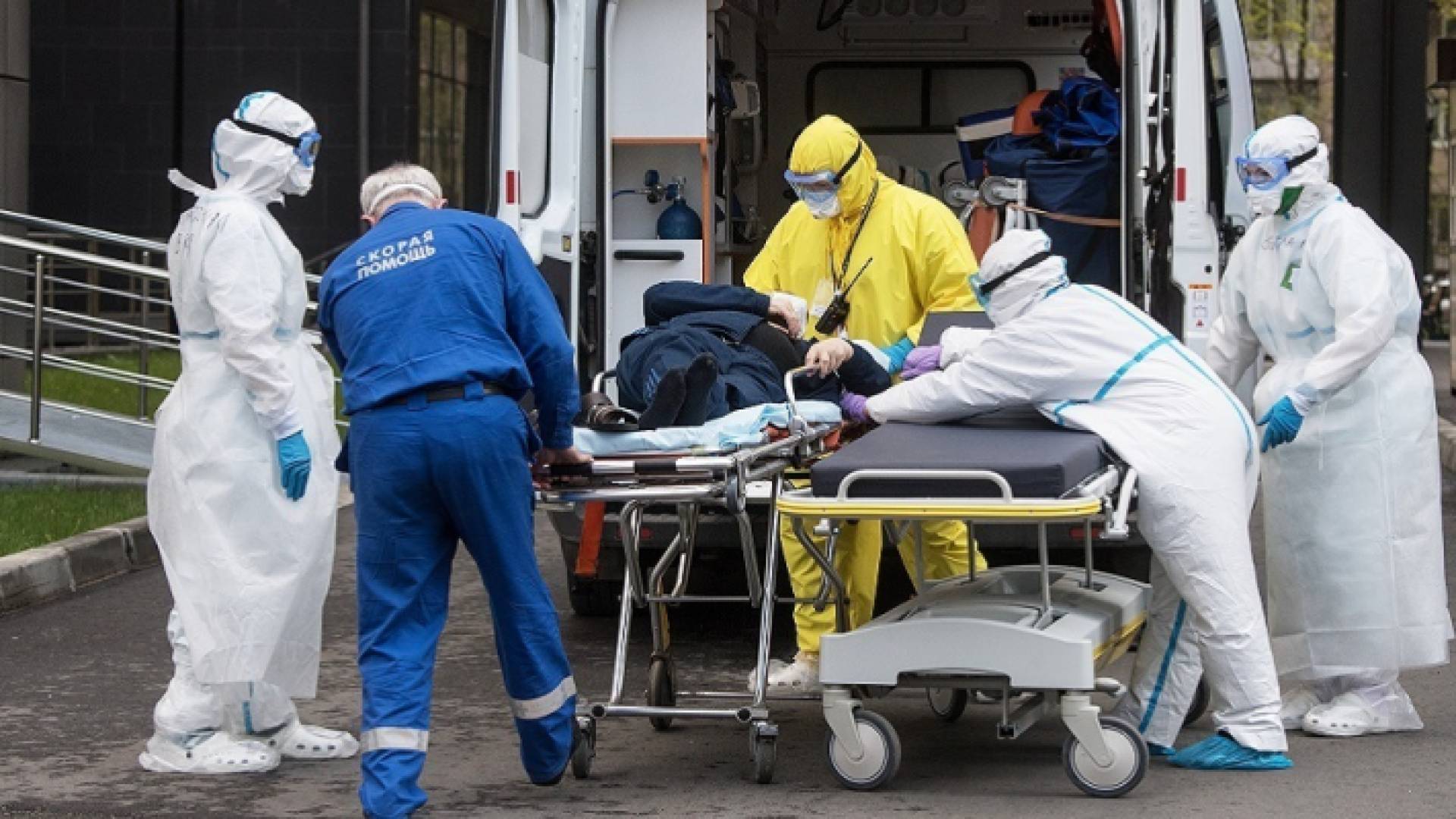 تسبّب فيروس كورونا بوفاة 4,294,735 شخصا