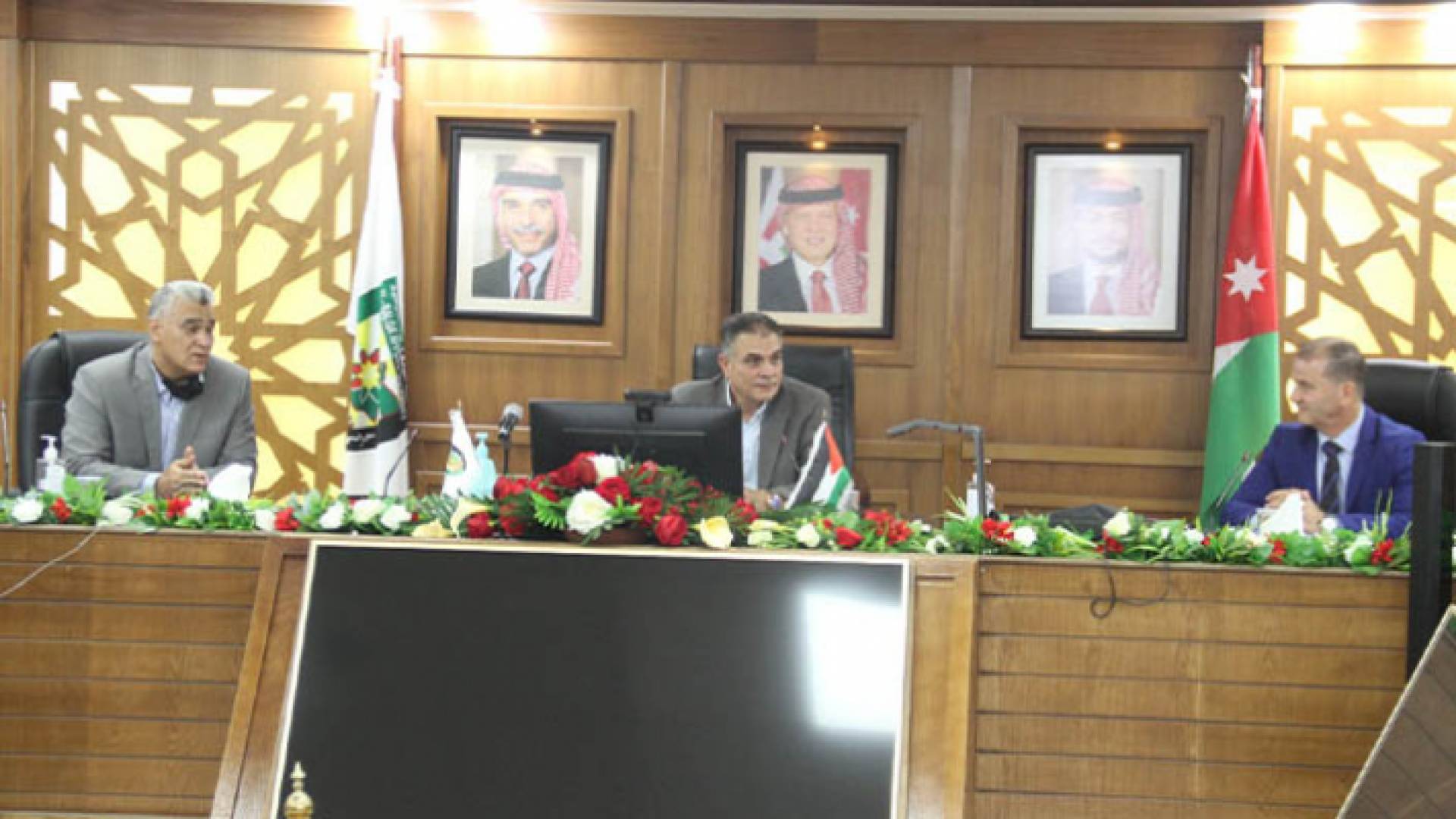 تحويل محتوى 12 مساقا دراسيا إلى تسجيلات صوتية في البلقاء التطبيقية