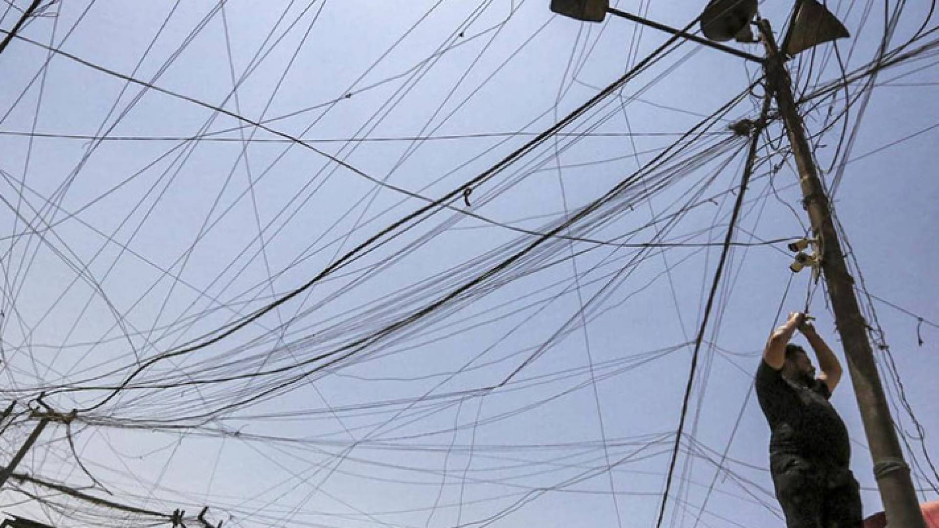 أبراج نقل الكهرباء تعرضت لهجمات تخريبية في العراق