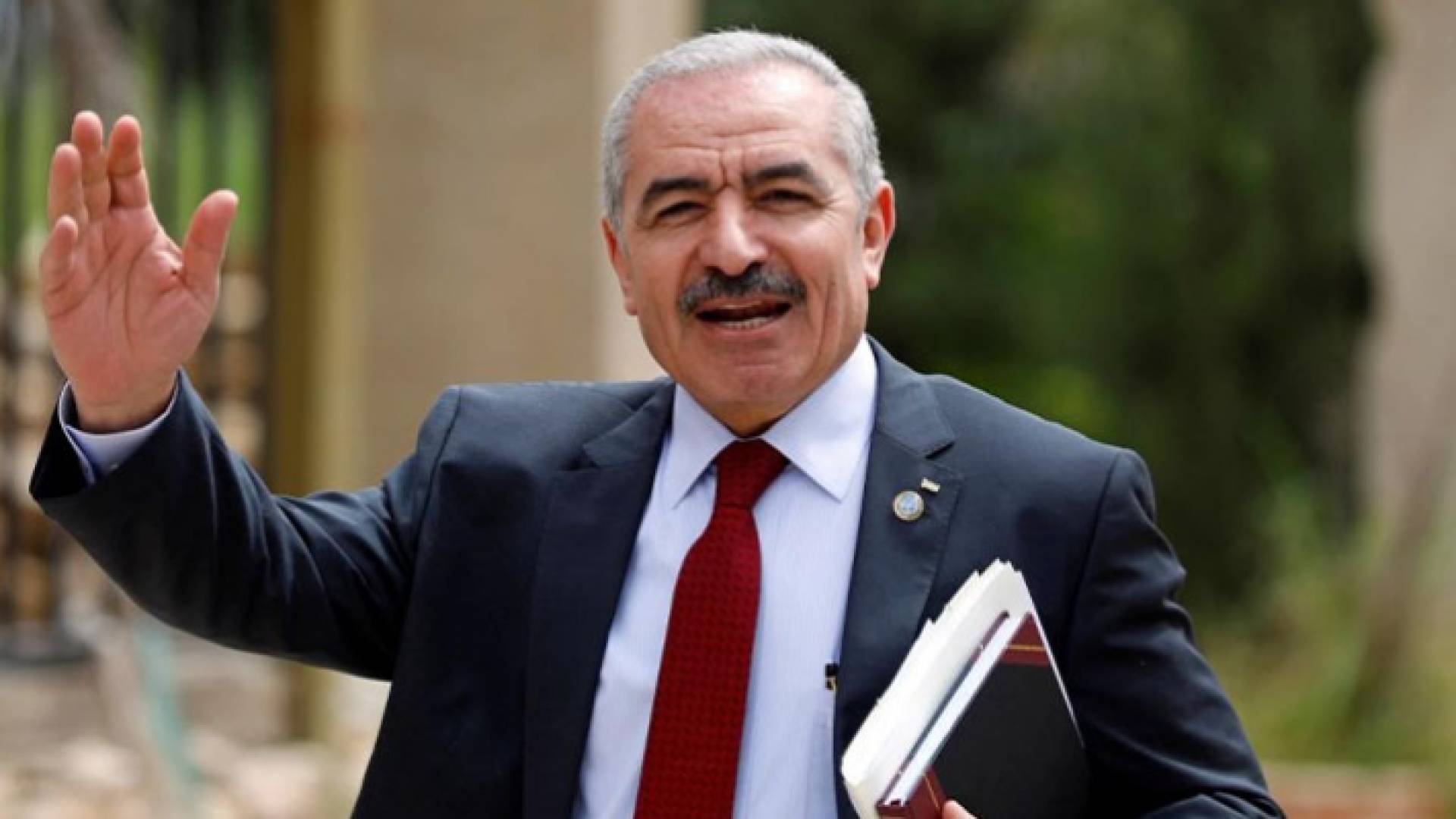 رئيس الوزراء الفلسطيني الدكتور محمد اشتية - ارشيفية