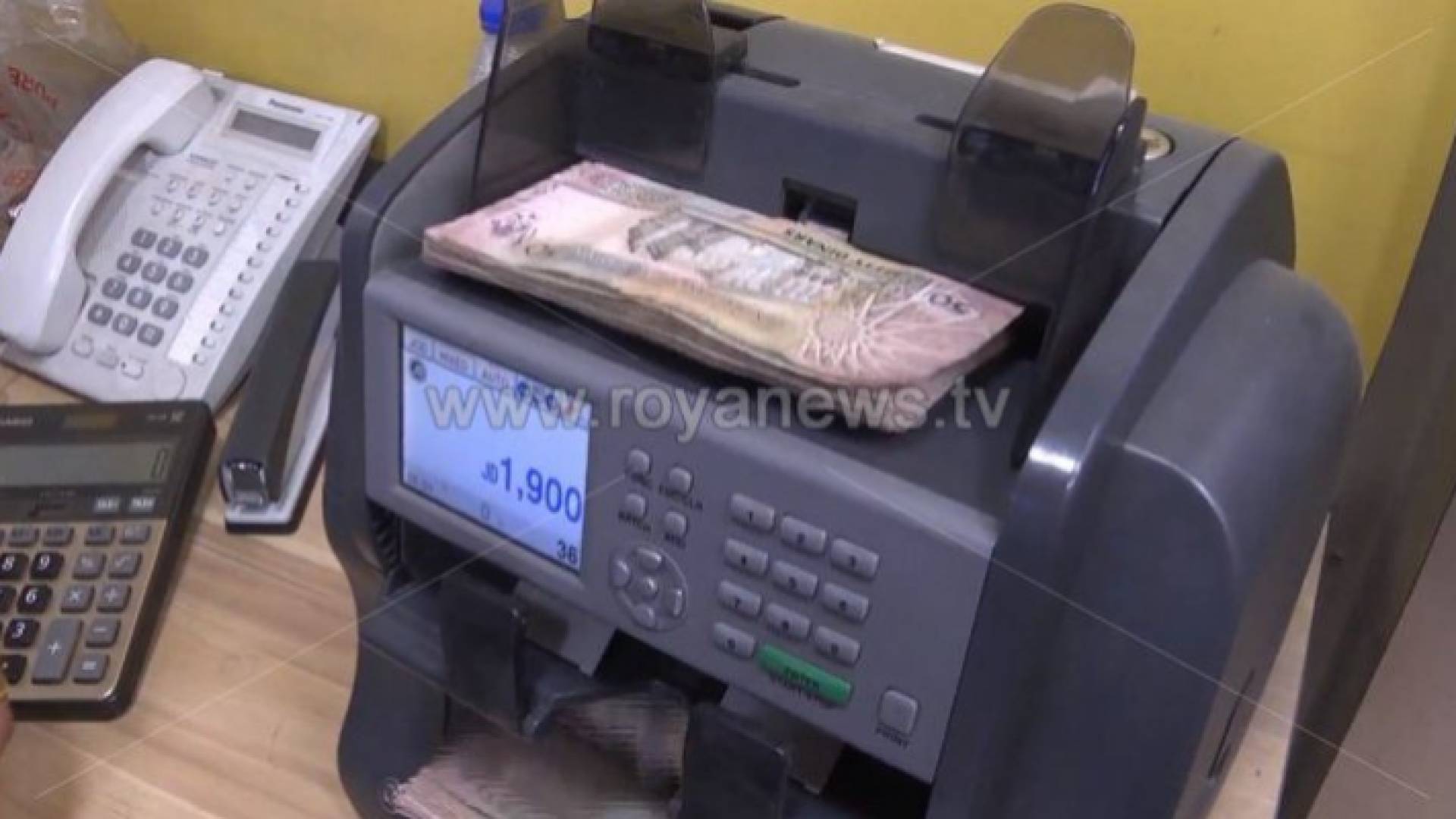 الحكومة تنفي منح الضمان أي قرض لنجل رئيس وزراء أسبق