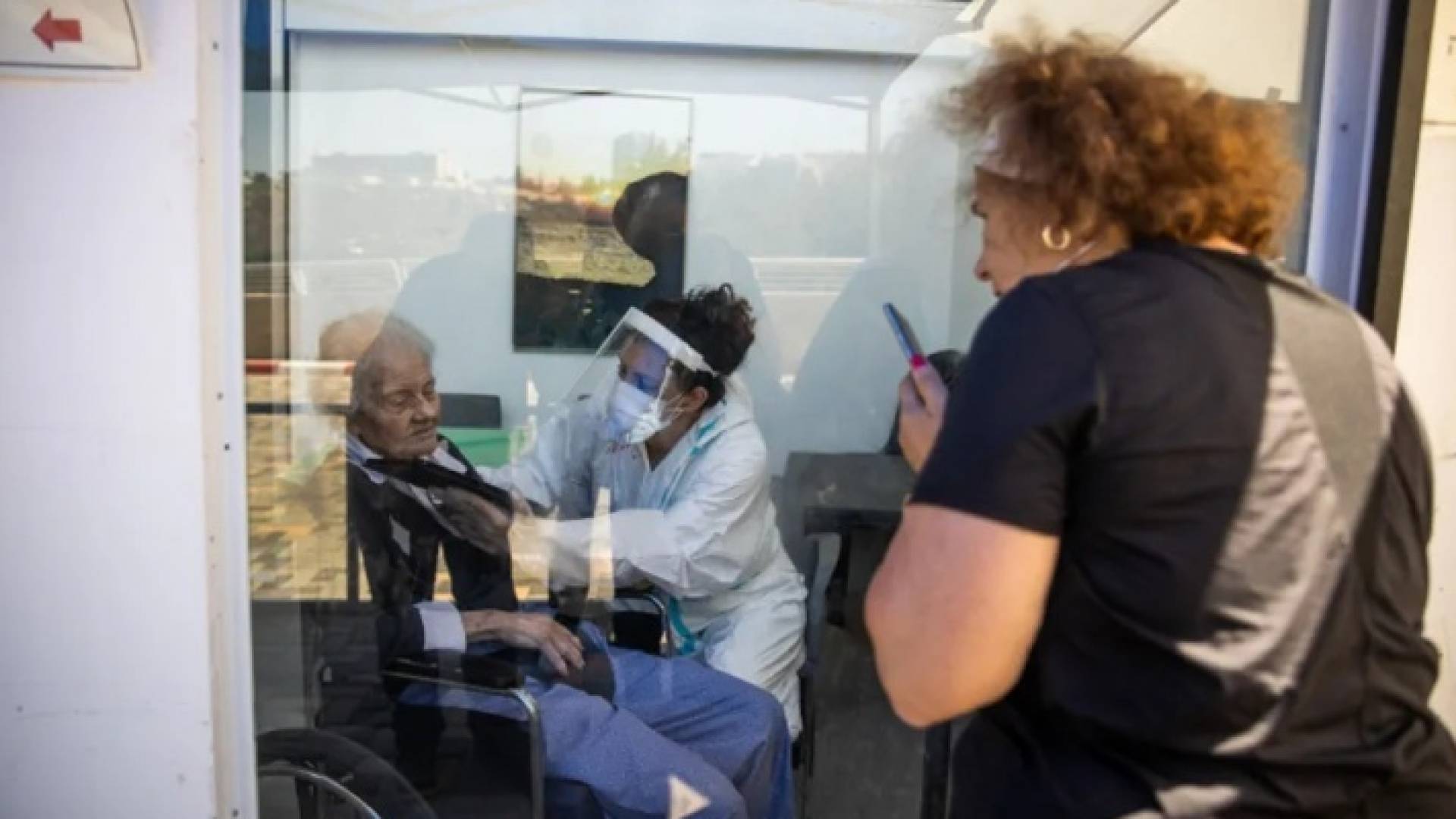 مريض كورونا - ارشيفية