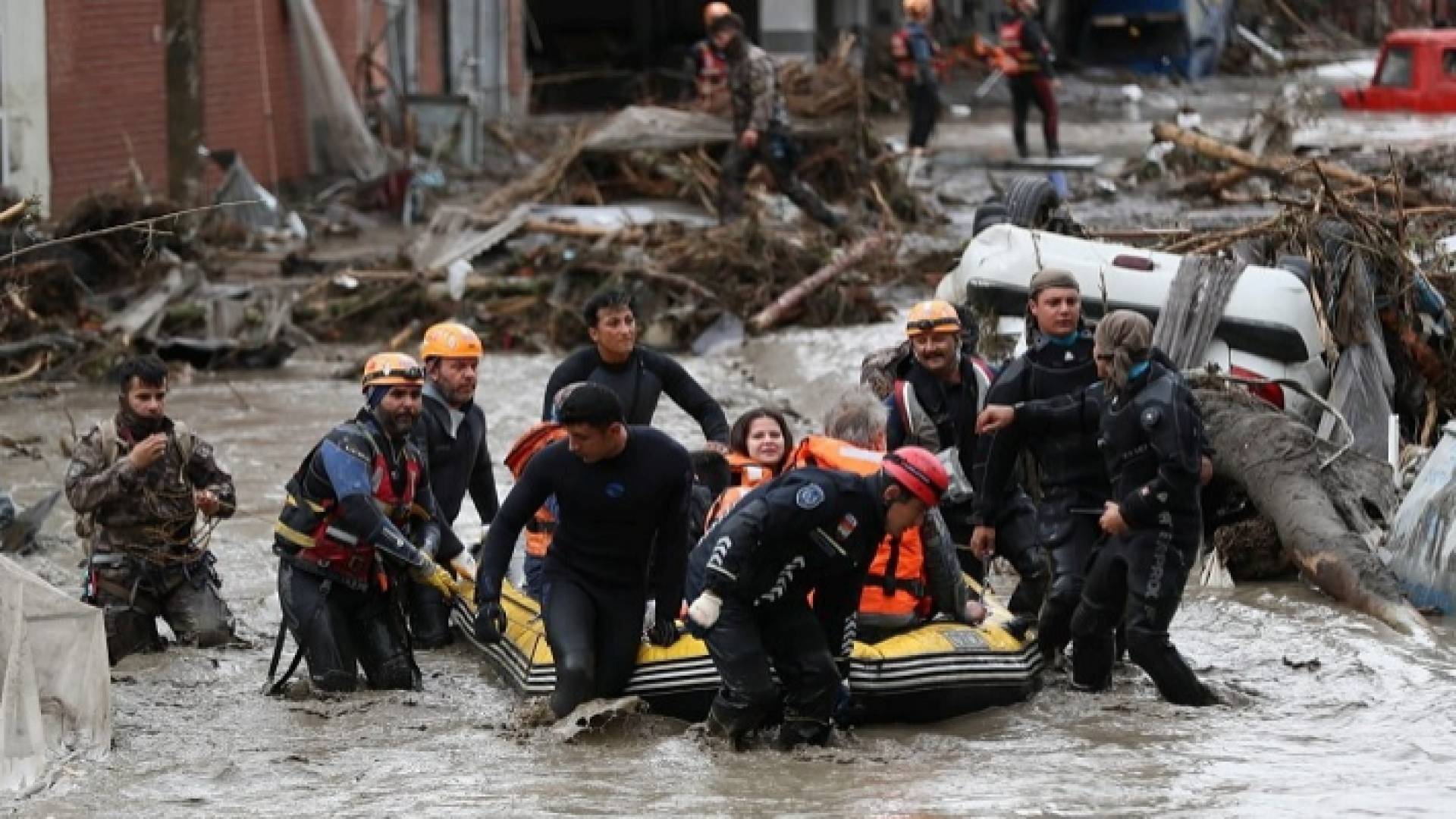 الفيضانات خلفت دمارا كبيرا في شمال تركيا