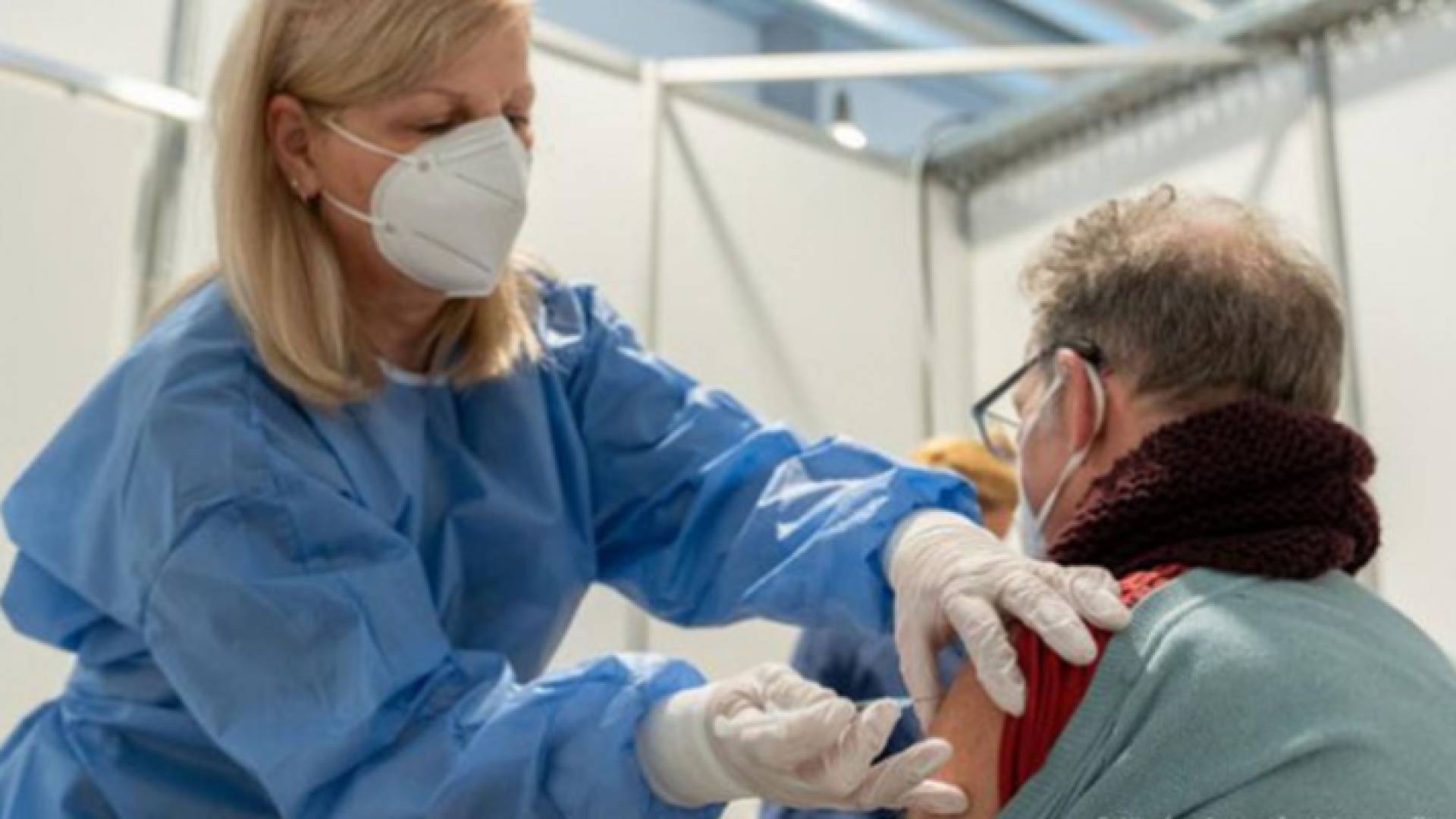 اقبال على التطعيم في دولة الاحتلال