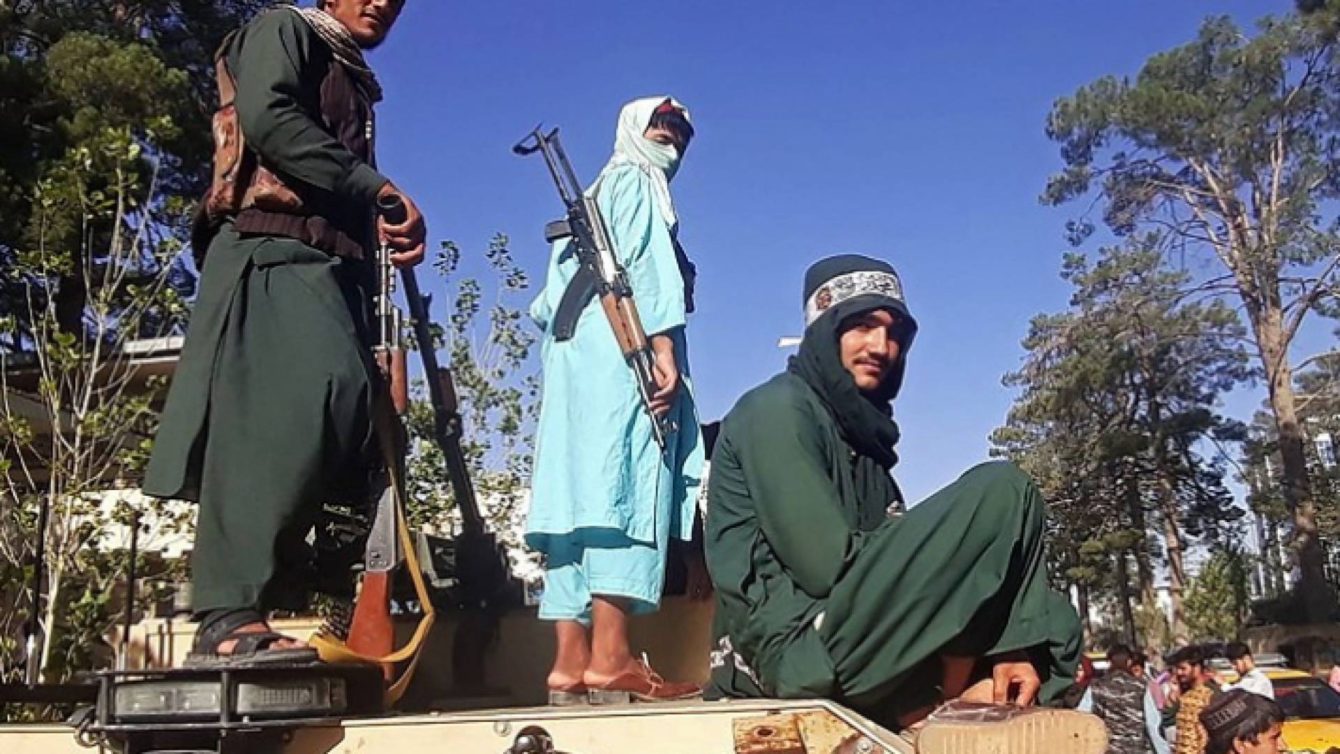 عناصر من طالبان