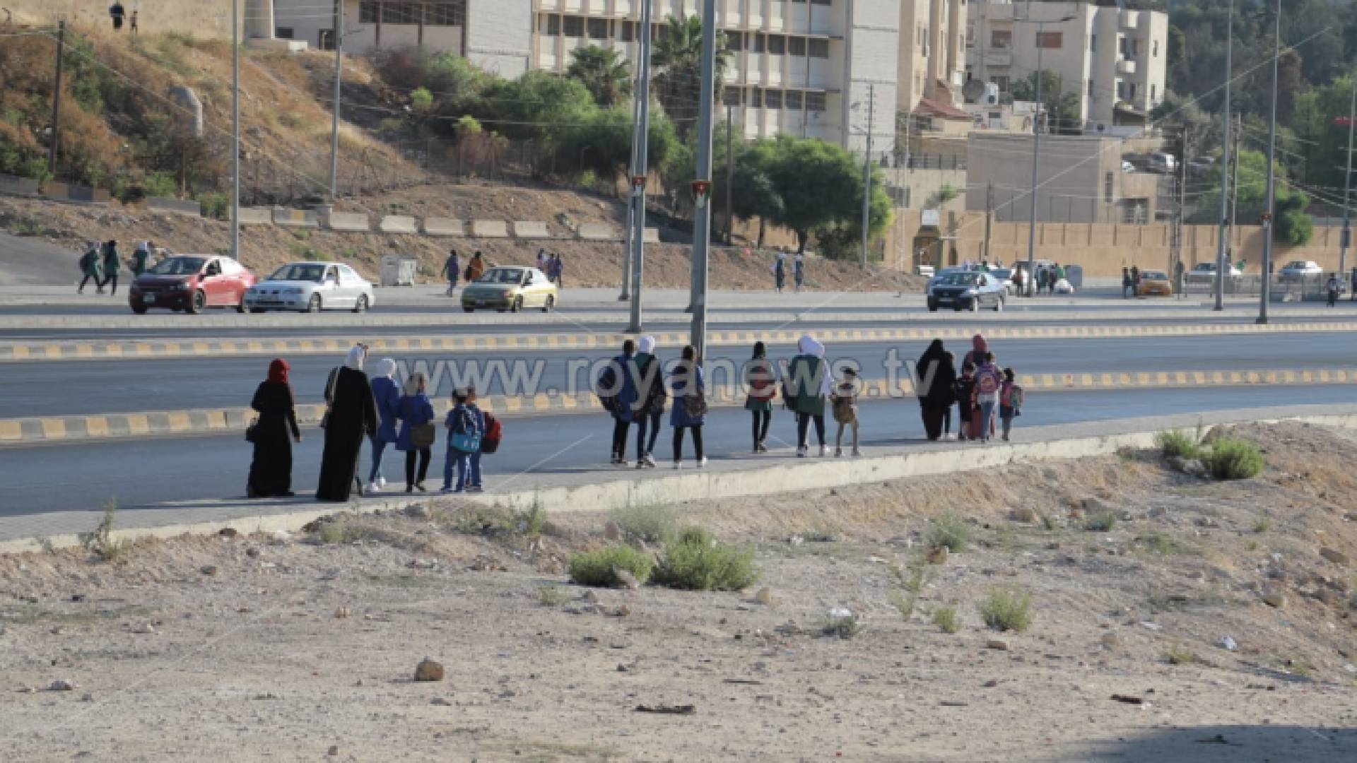 عودة الطلبة الى المدارس - أرشيفية