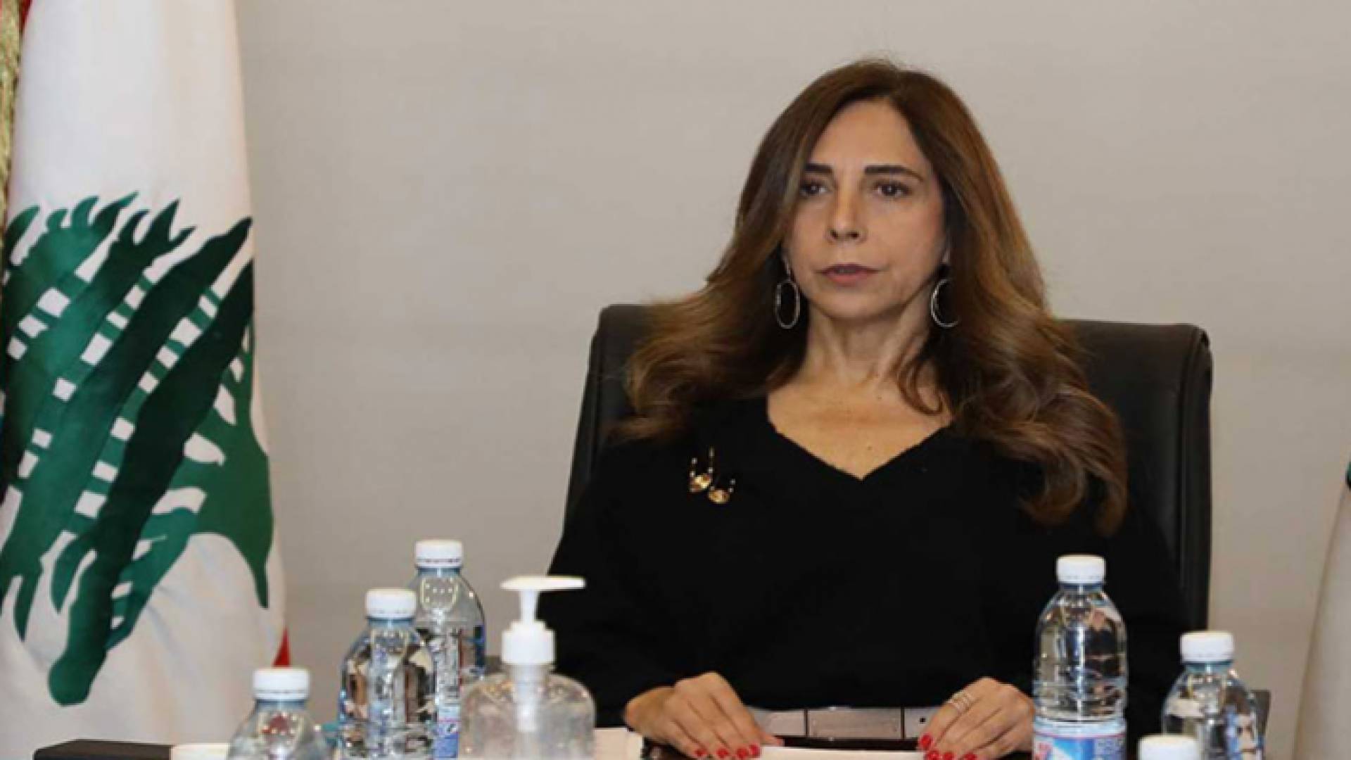 وزيرة الدفاع اللبنانية زينة عكر