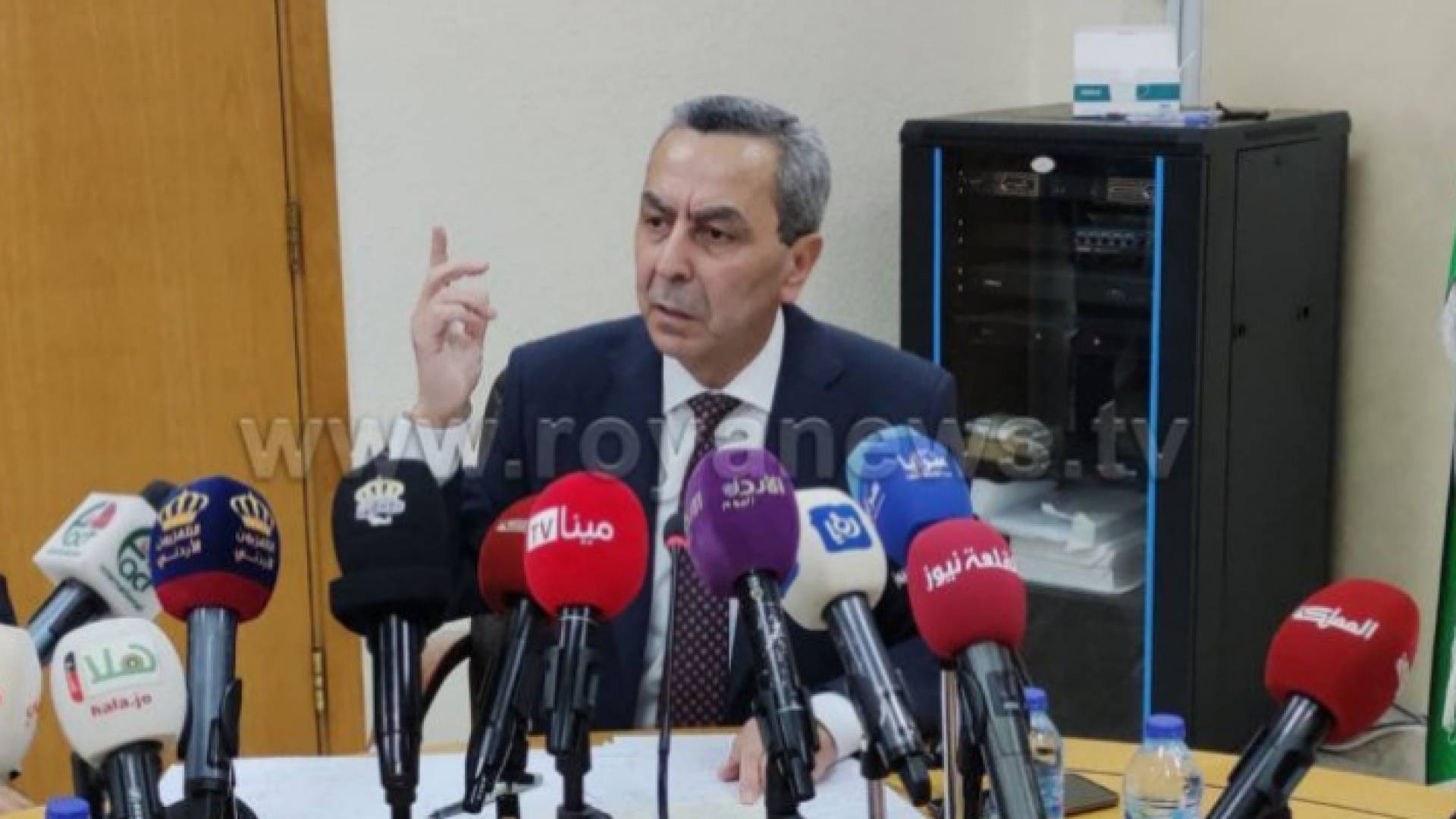 وزير التربية والتعليم الدكتور محمد أبو قديس