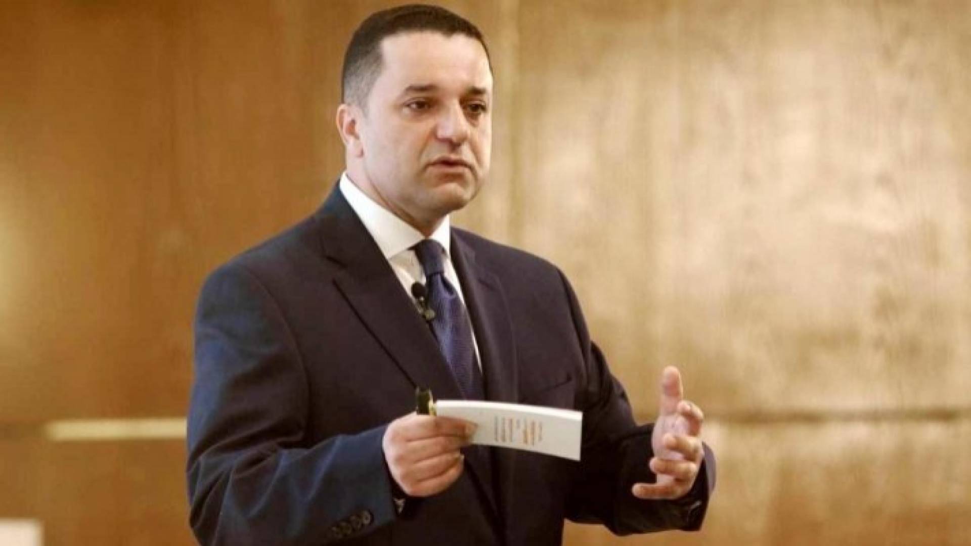 وزير المالية محمد العسعس