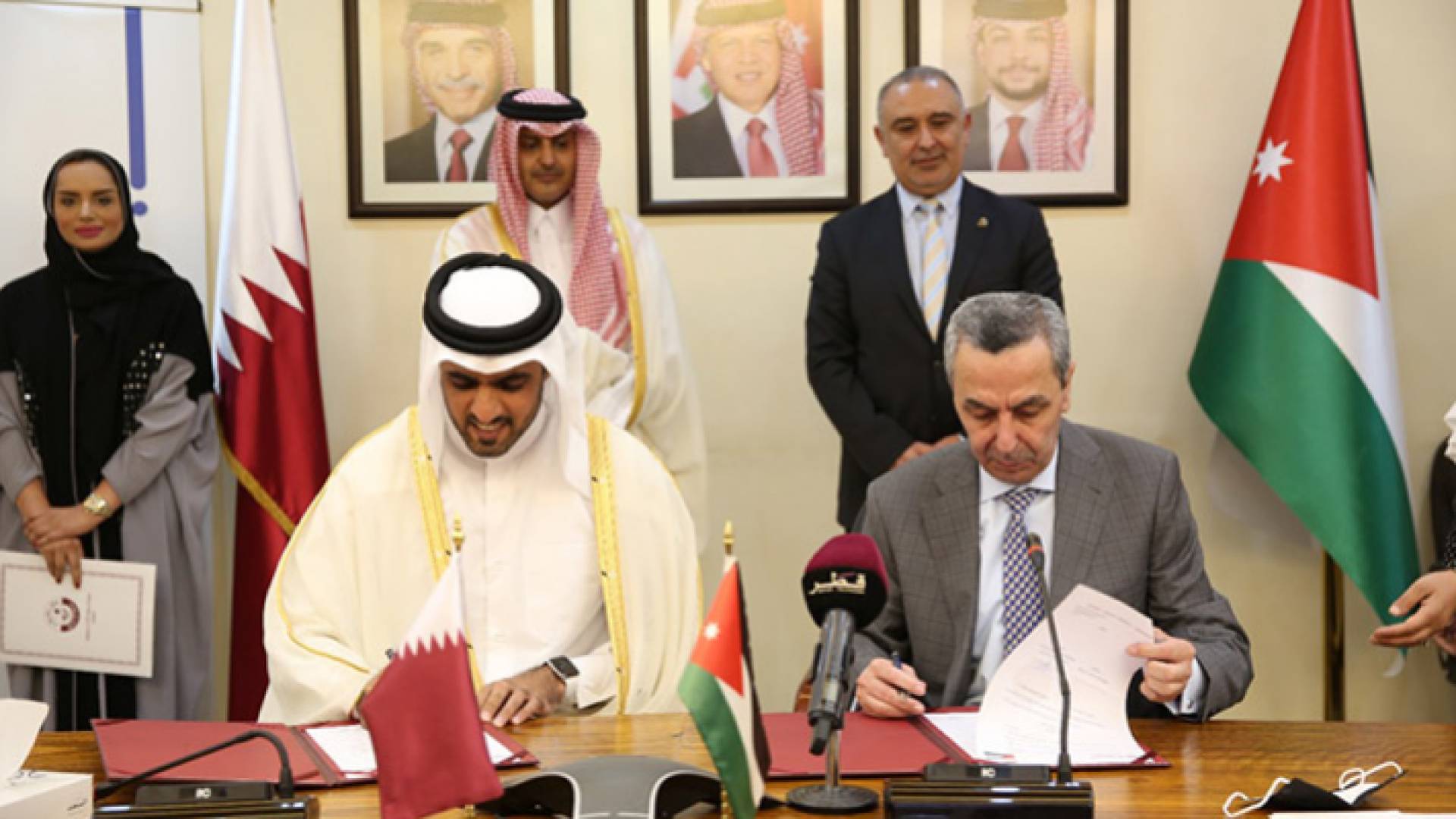 منحة قطرية للمساهمة في تمويل برنامج منح دراسية للشباب الاردني واللاجئين