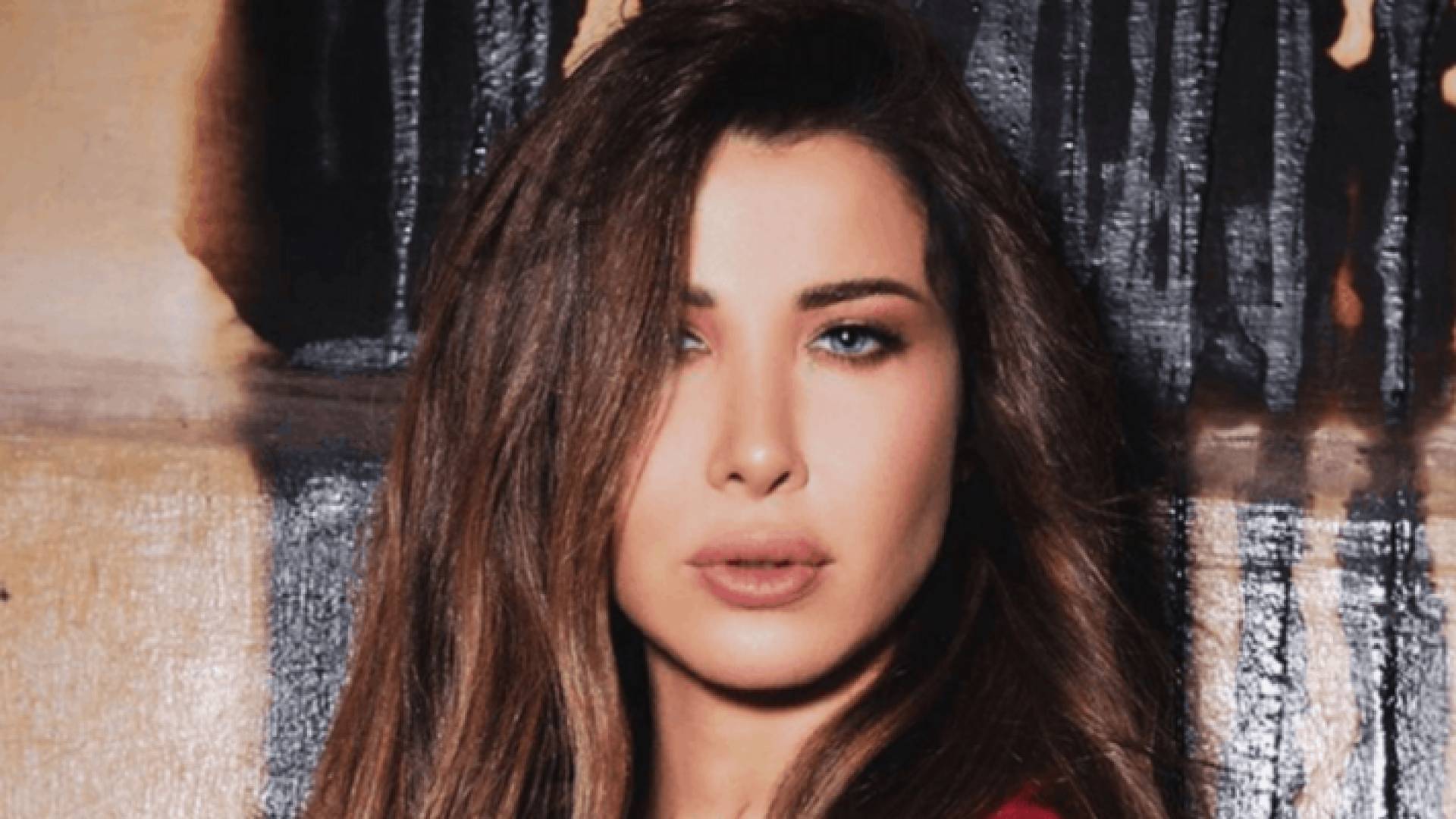 الفنانة نانسي عجرم
