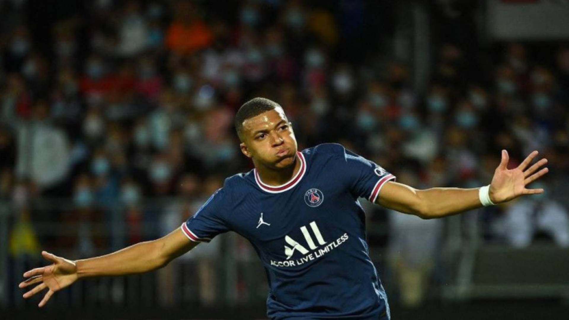 تمكن سان جيرمان من تحقيق فوزه الثالث توالياً في الدوري الفرنسي