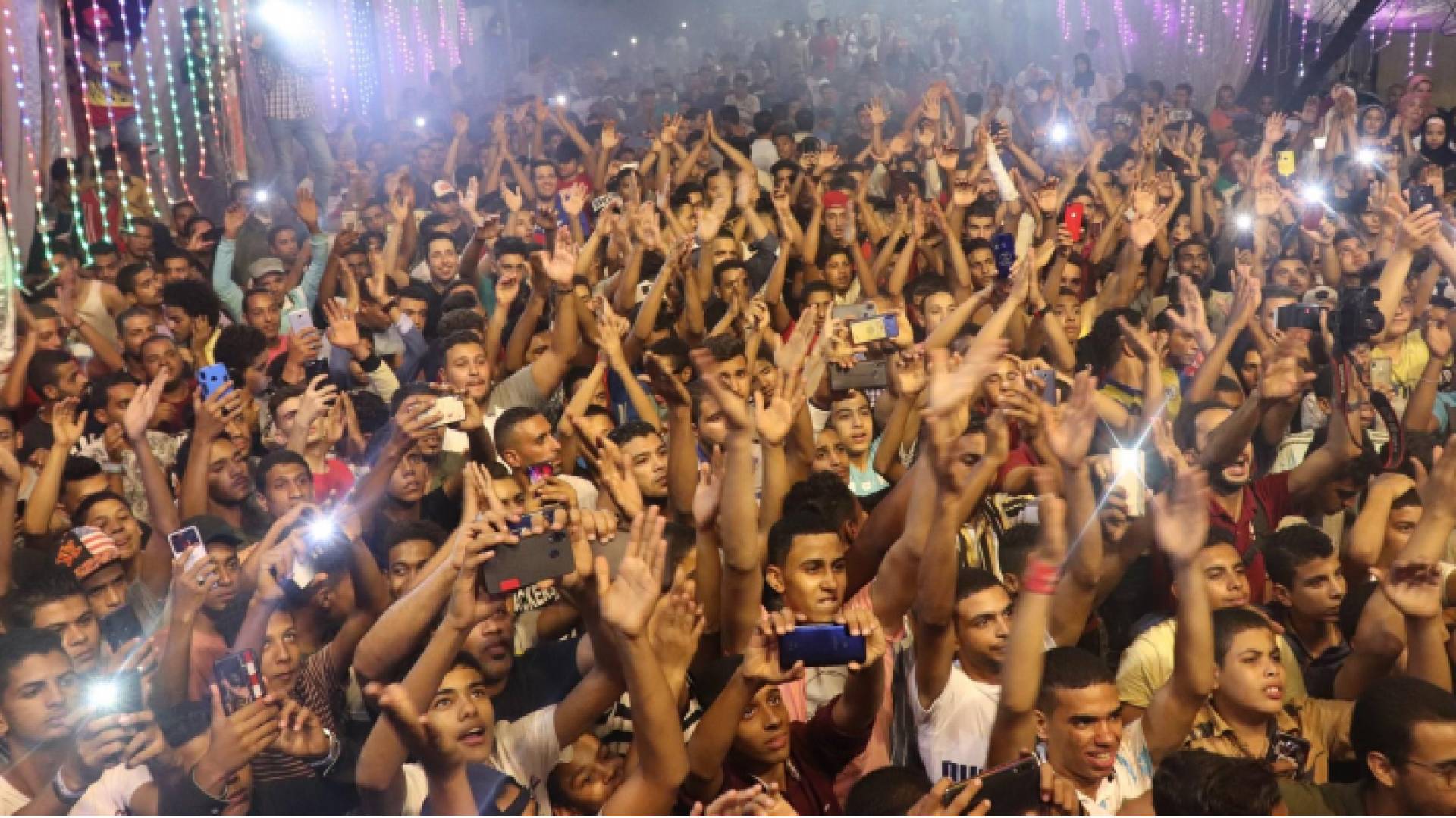 مصر.. "مطربو مهرجانات" متهمين بالتحريض على العنف وحمل السلاح والمخدرات