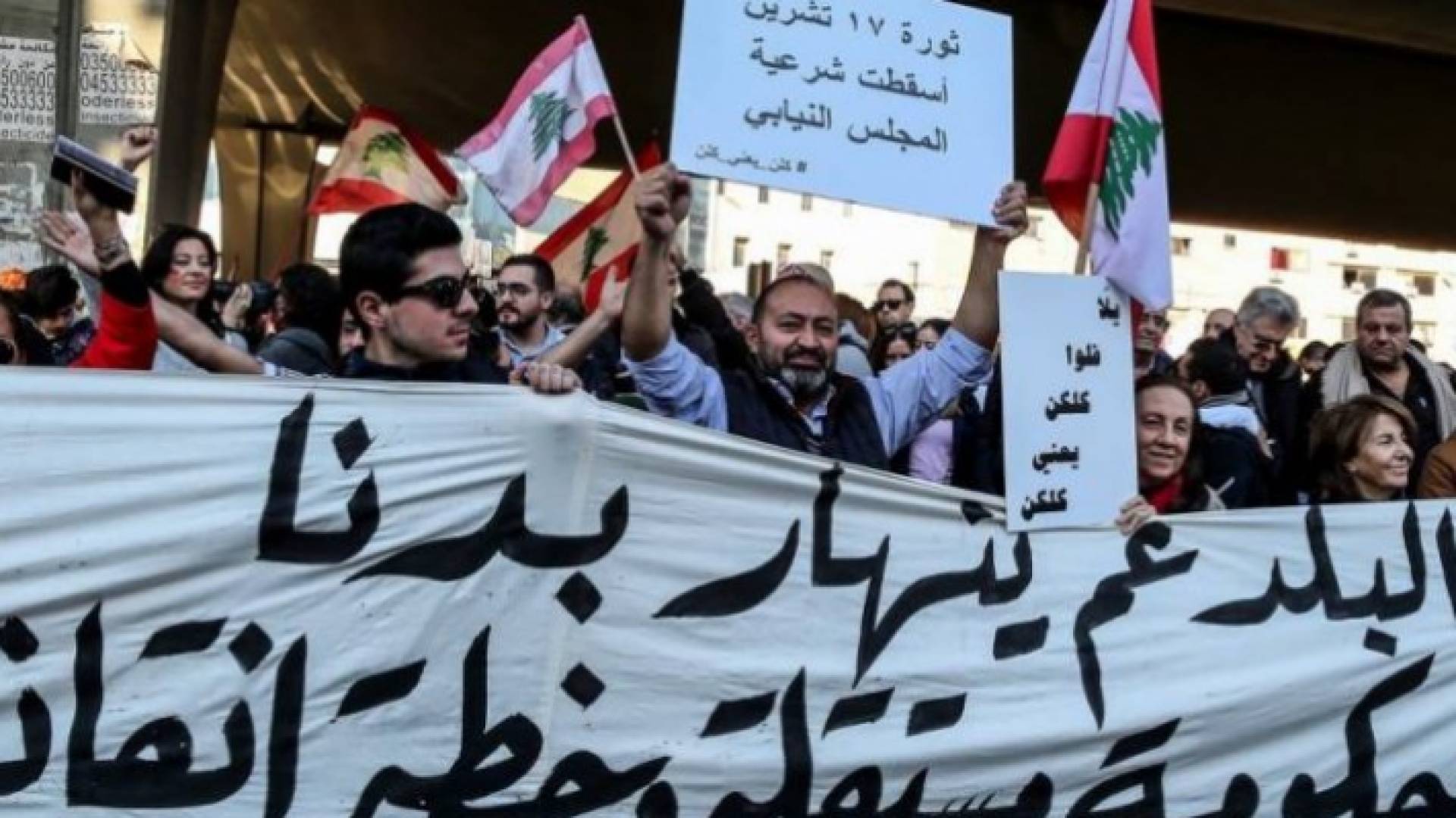 ما زالت النخبة الحاكمة في مناوشات بشأن الحقائب الوزارية