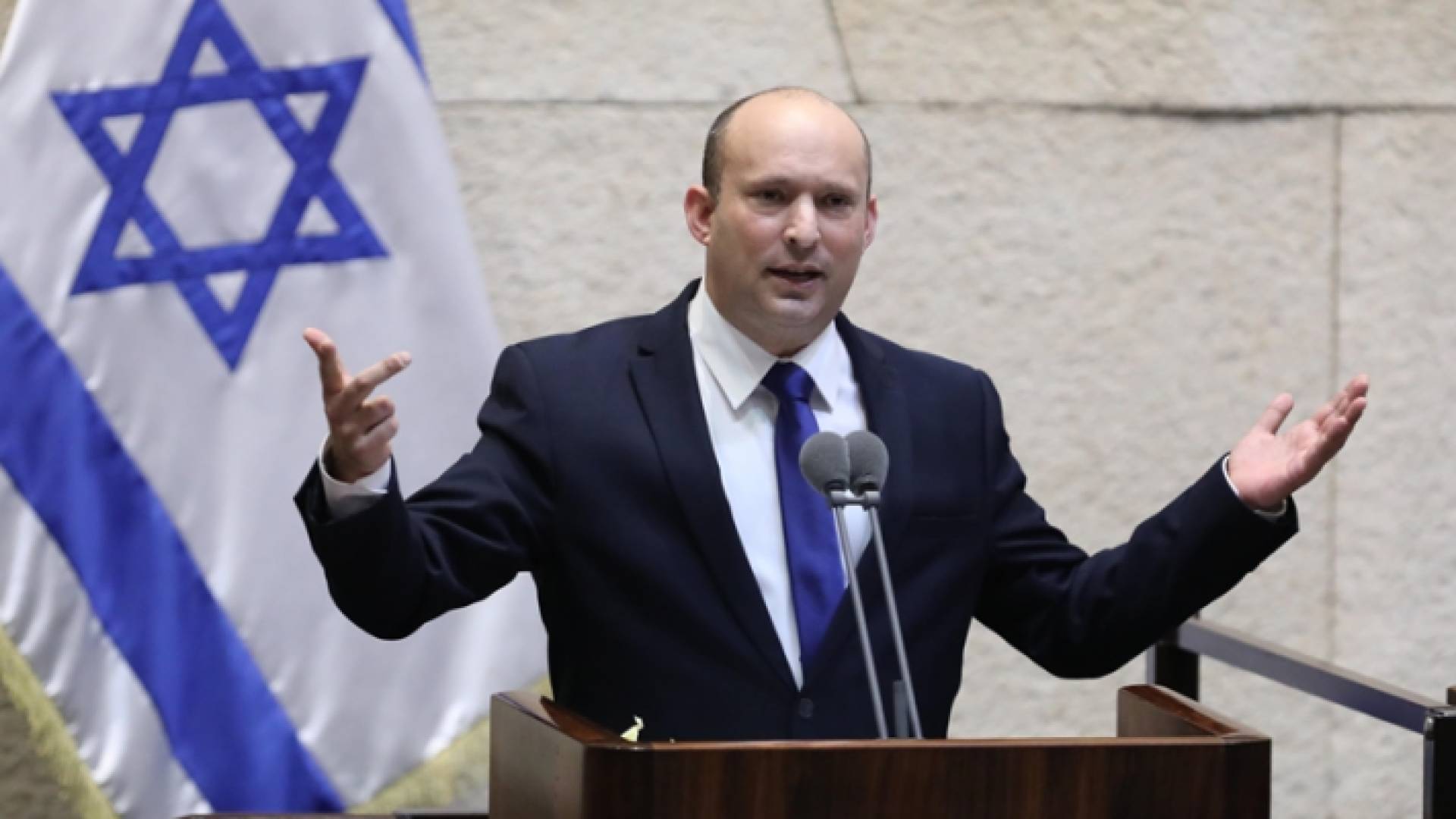 نفتالي بينيت