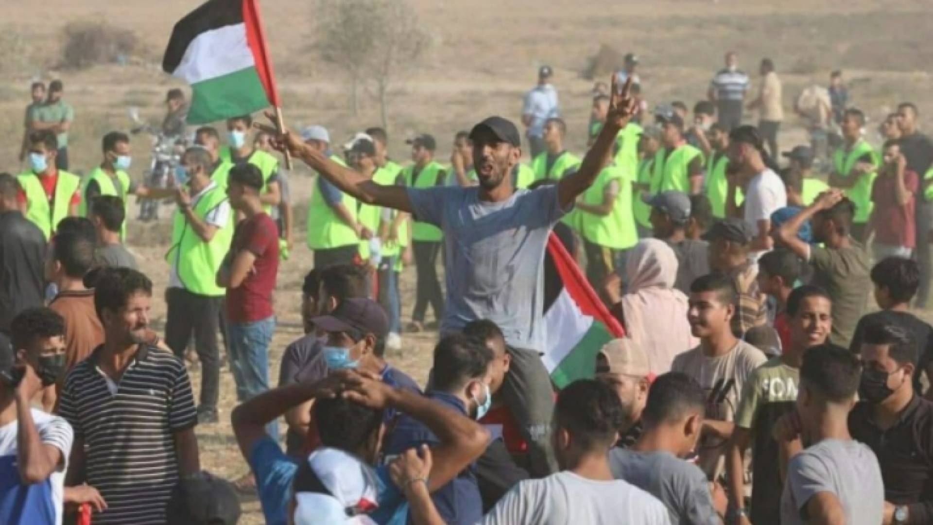 جانب من التظاهرة السلمية المقامة في مخيم العودة ببلدة خزاعة شرق خانيونس جنوب قطاع غزة