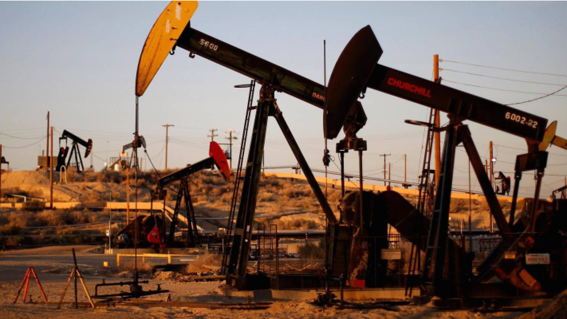 تراجع أسعار النفط عالميا