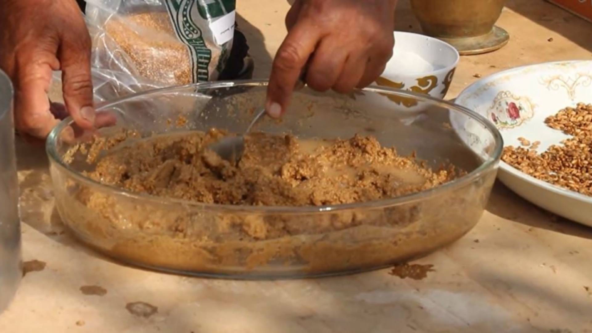 "البكيلة" طبق تراثي ما يزال حاضرا في بيوت الجدات