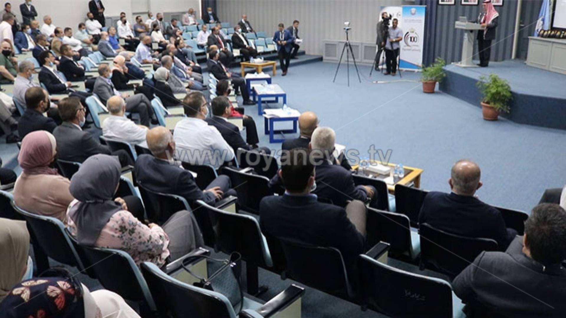 خلال مؤتمر "تطور الاقتصاد الأردني في مئة عام"