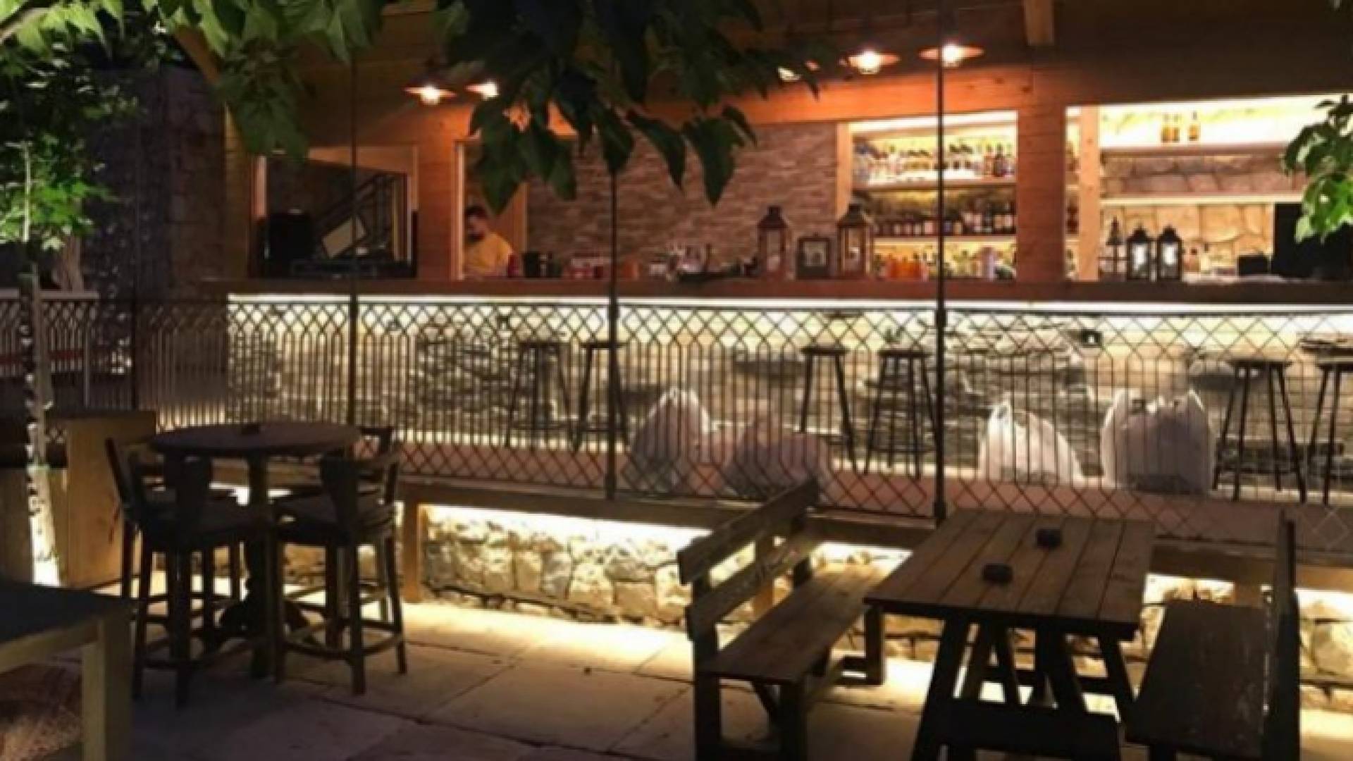 منشأة سياحية