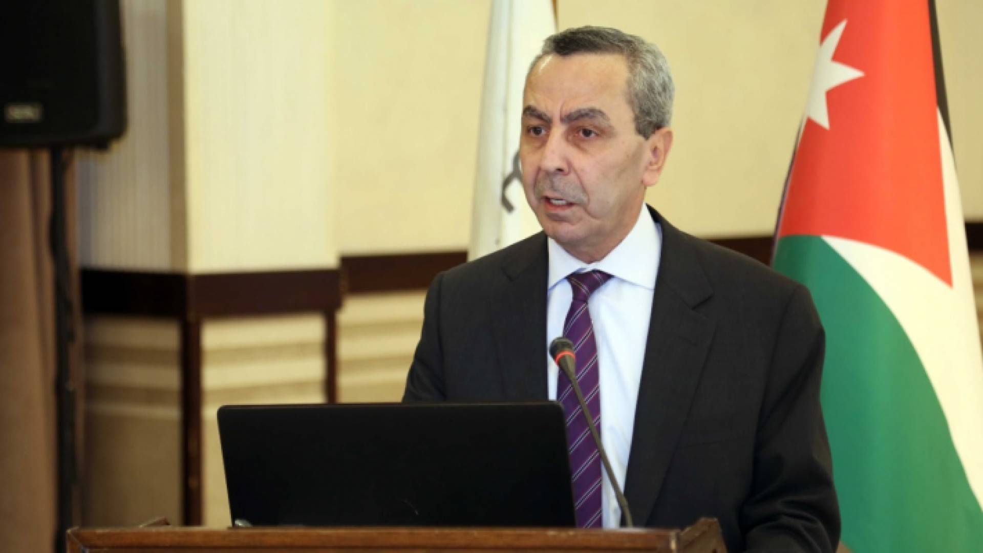 وزير التعليم العالي والبحث العلمي وزير التربية والتعليم الدكتور محمد أبو قديس