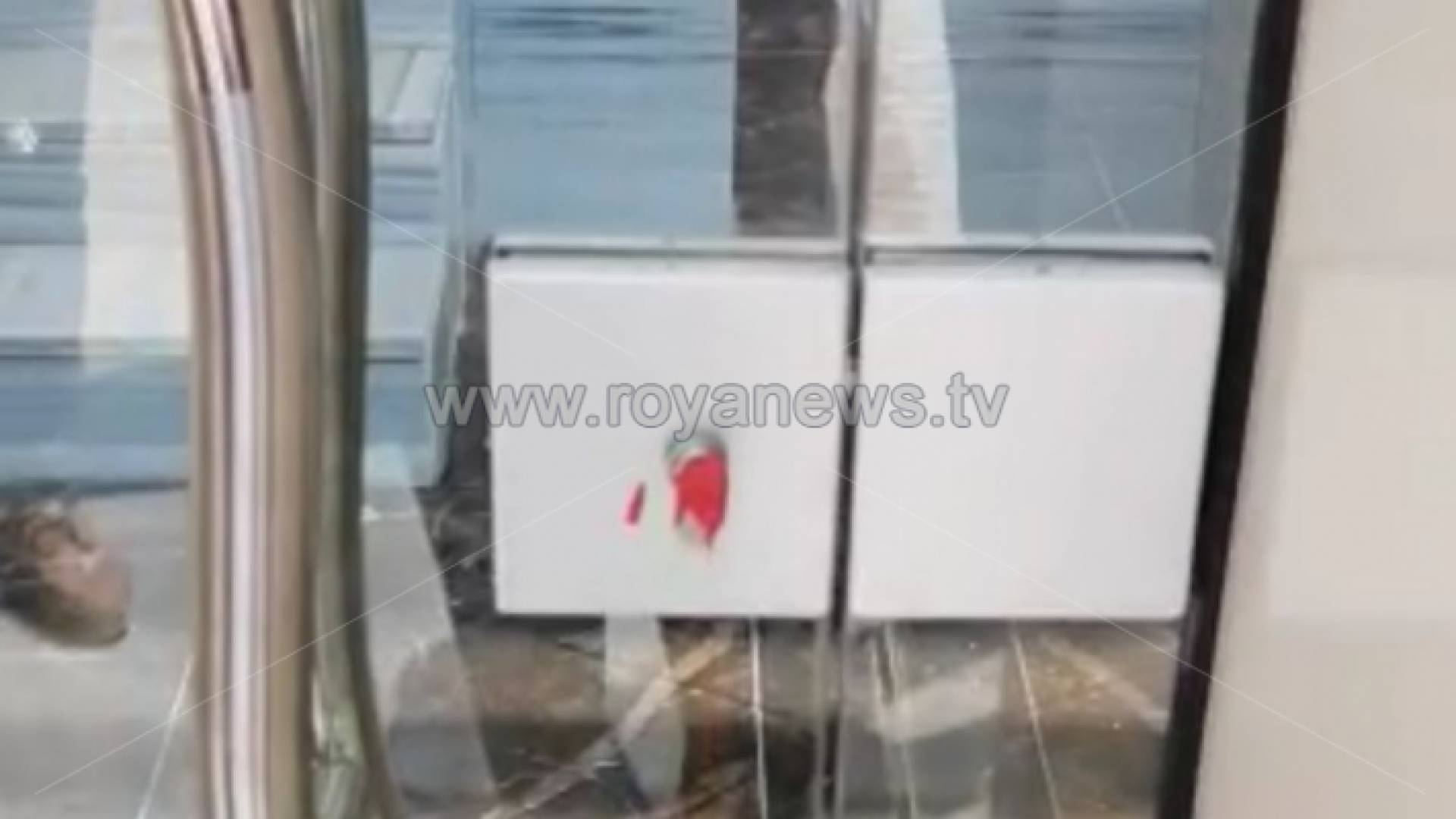 إغلاق مقهى في المفرق لمخالفته أمر الدفاع 32