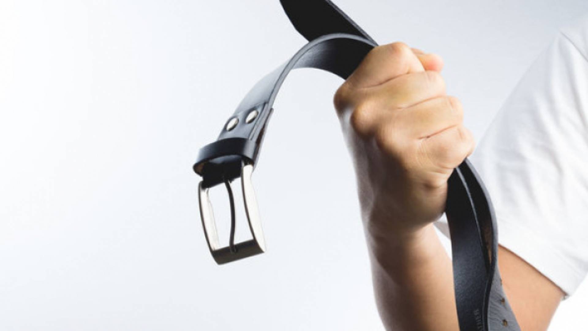 لفت المتهم الخمسيني إلى أن زوجته كانت تعاني من مرضي الضغط والسكري