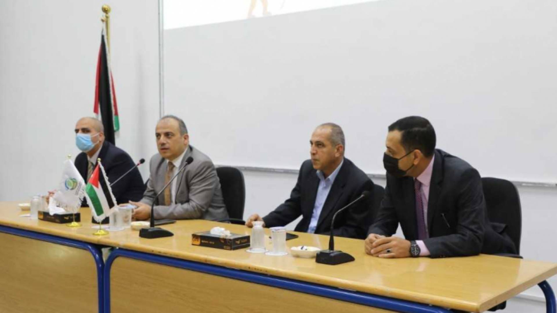 خلال ورشة عمل إطلاق المرحلة الثانية من مشروع محور مدارس المزارعين الحقلية