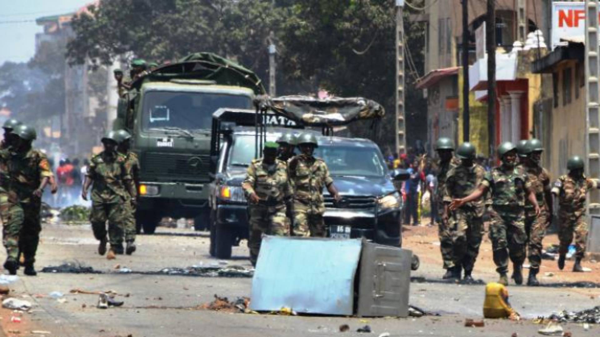 أفراد من الجيش الغيني