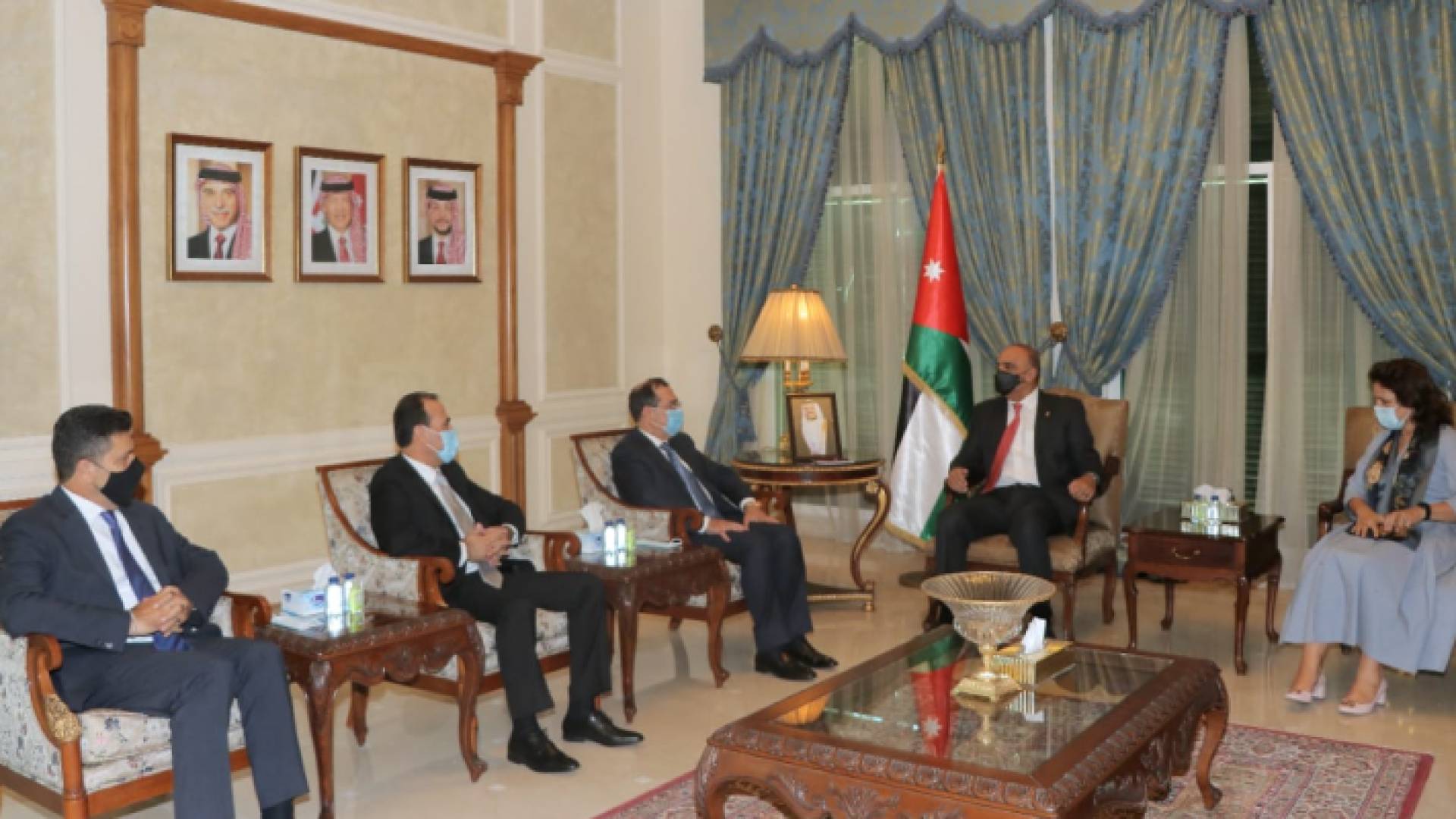 رئيس الوزراء خلال استقبال وزراء الطاقة لدول مصر ولبنان وسوريا