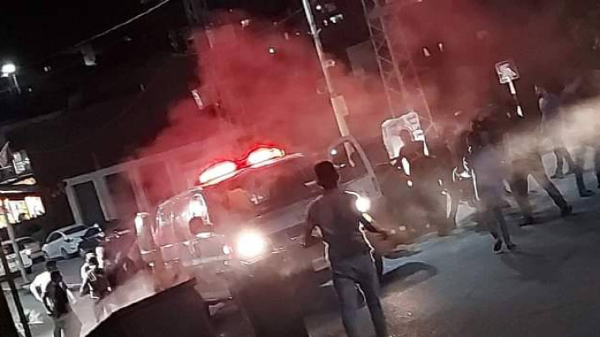 اندلاع مواجهات وسط الخليل بين المواطنين وجيش الاحتلال